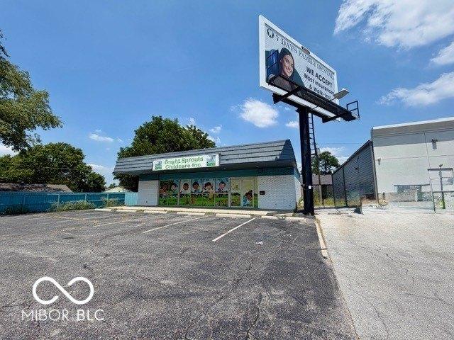 Property Image for 5040 E Thompson Road