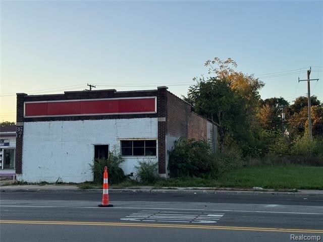 Property Image for 8617 Harper Avenue