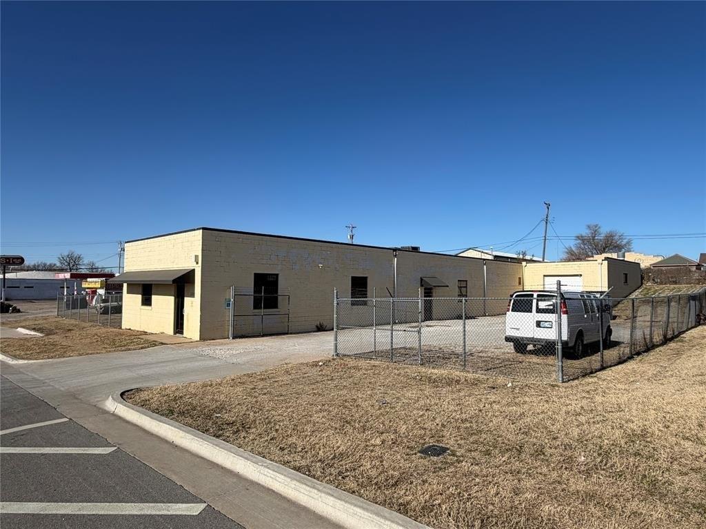 Property Image for 1825 W Main Street