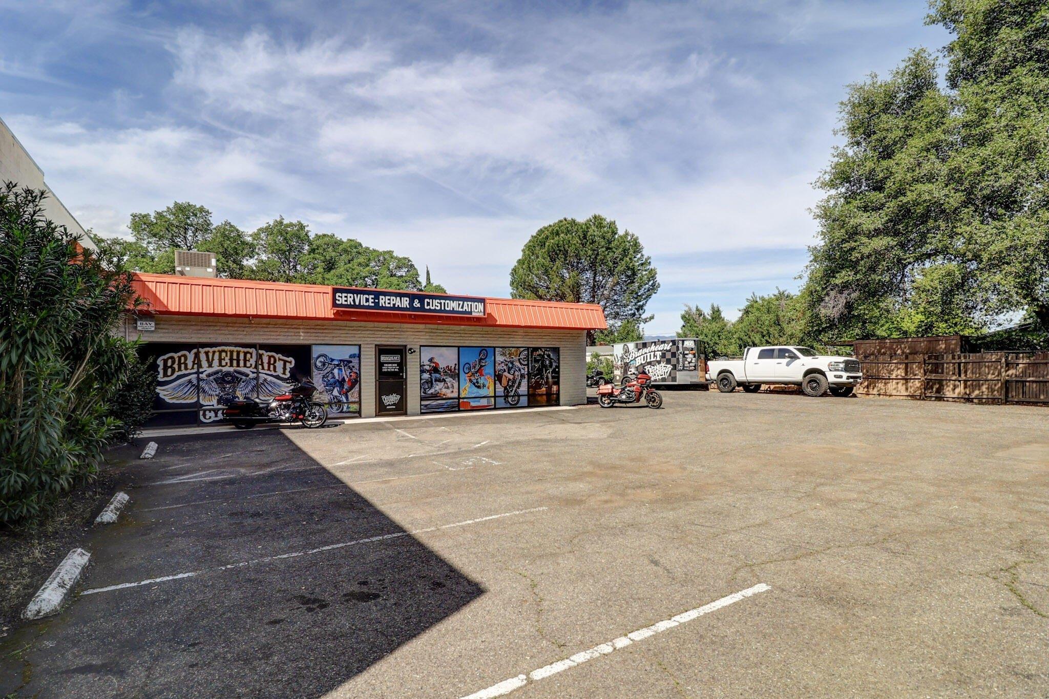 Property Image for 2418 Victor Avenue