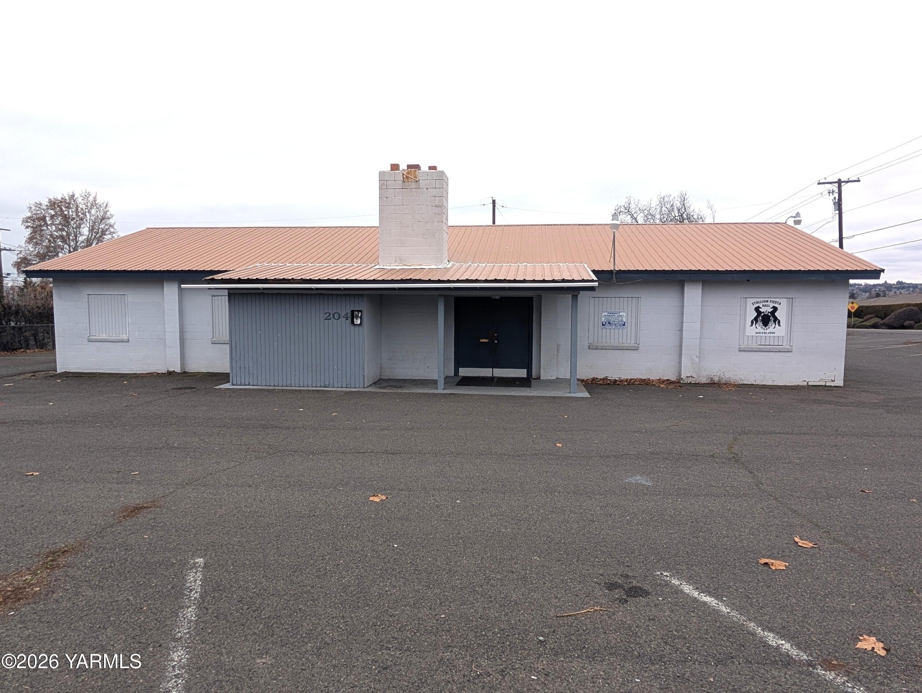 Property Image for 204 S 46th Ave