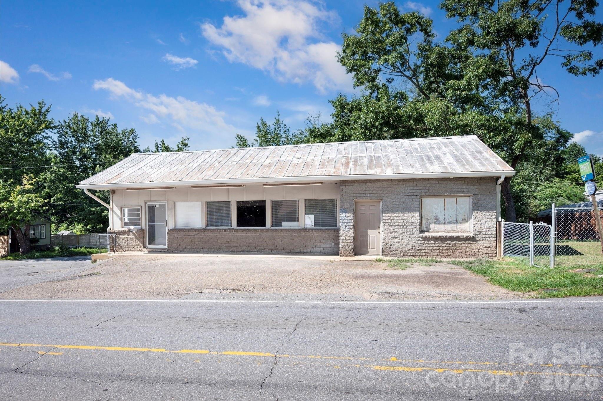 Property Image for 475 Deaverview Road