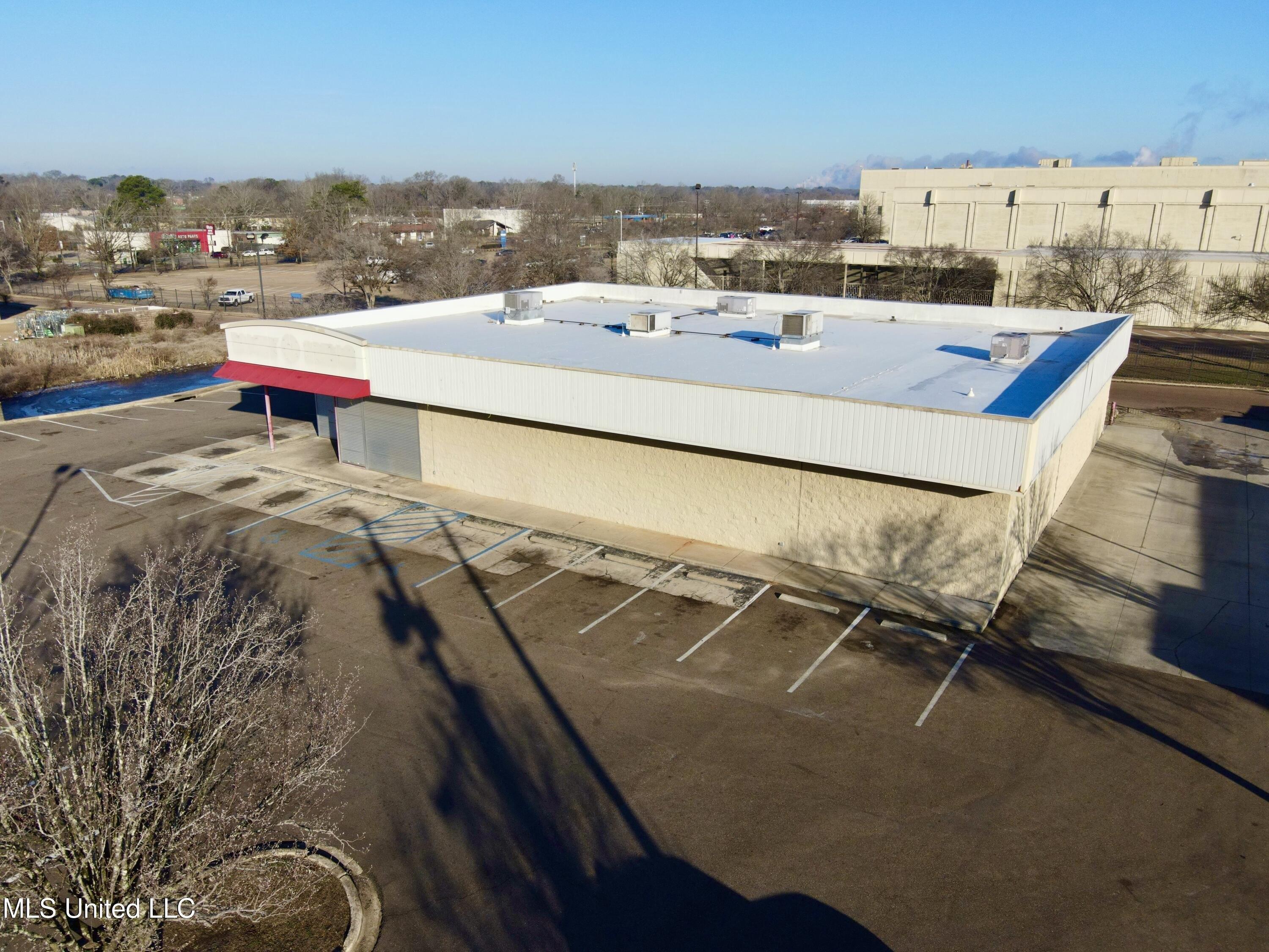 Property Image for 320 W Woodrow Wilson Avenue