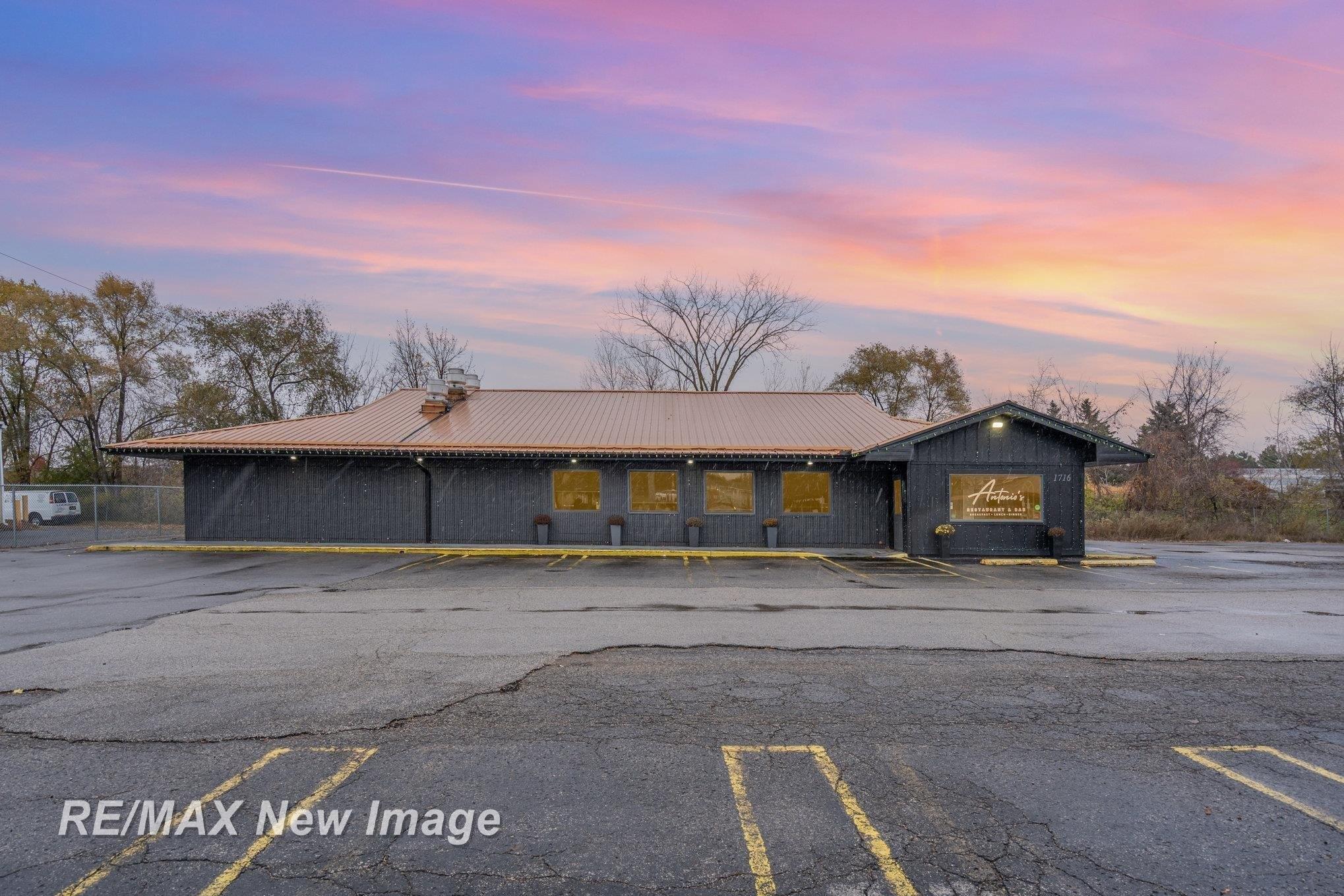 Property Image for 1716 W Wackerly