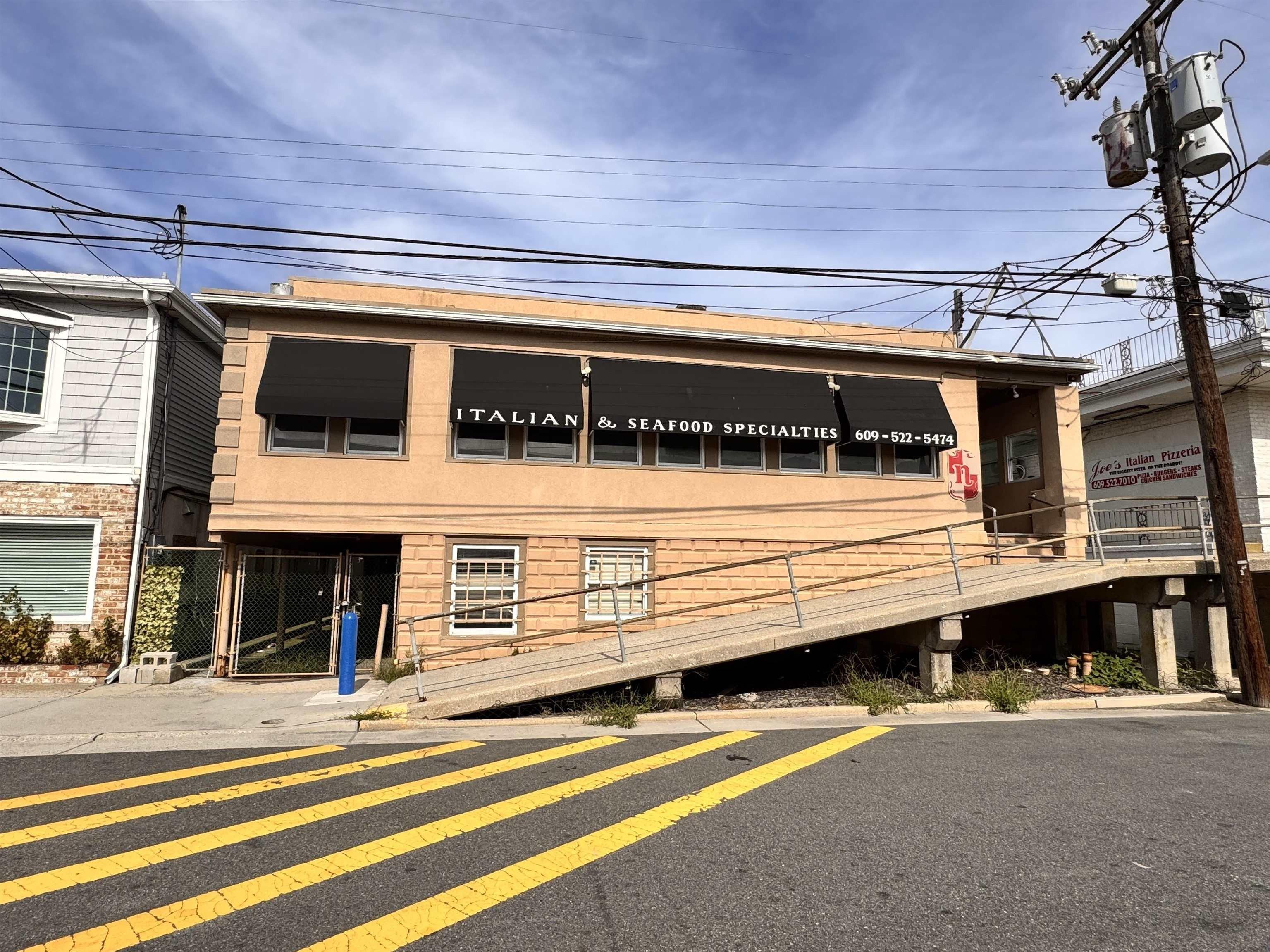 Property Image for 423 E Magnolia