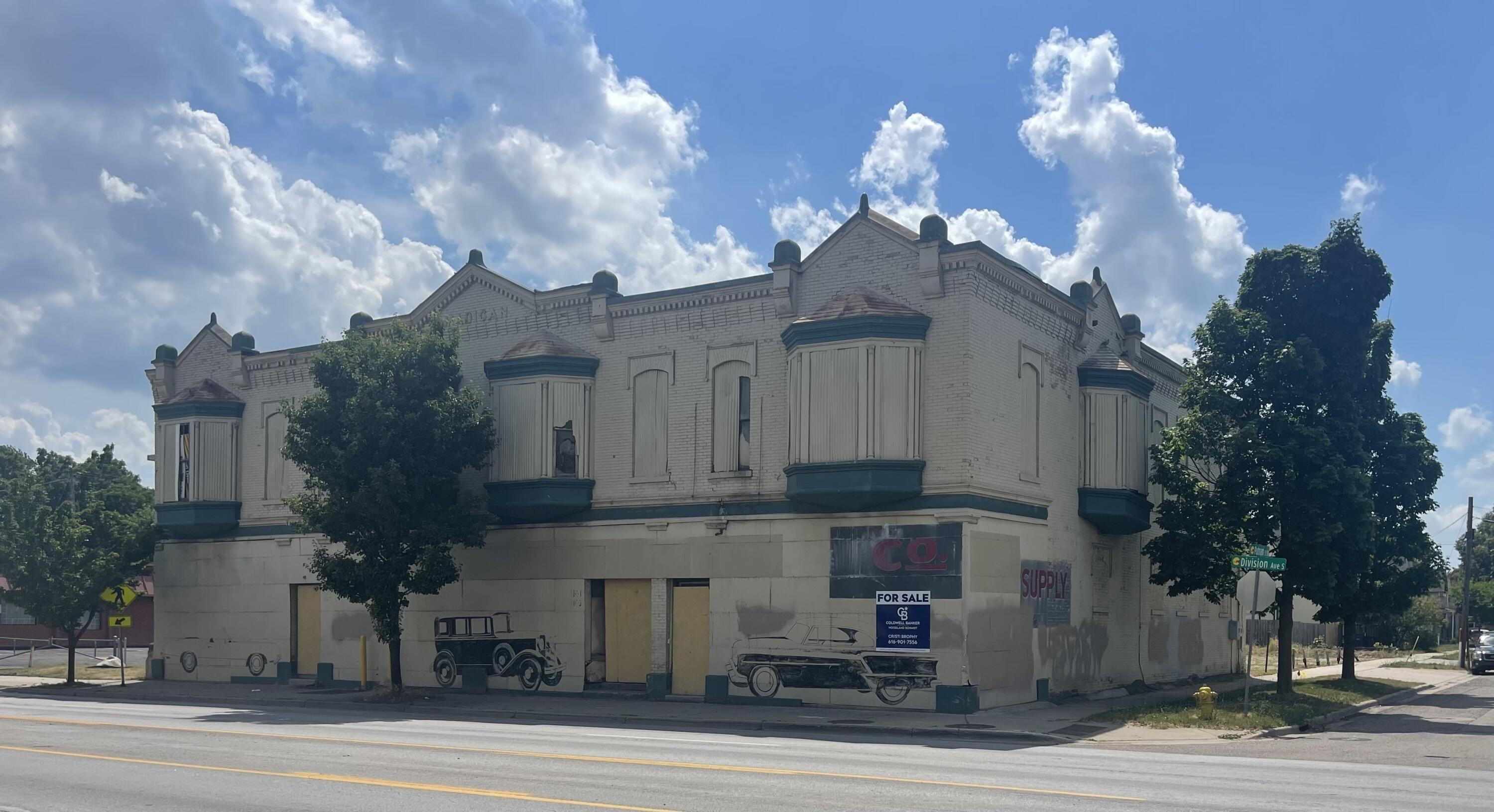 Property Image for 1103 Division Avenue S