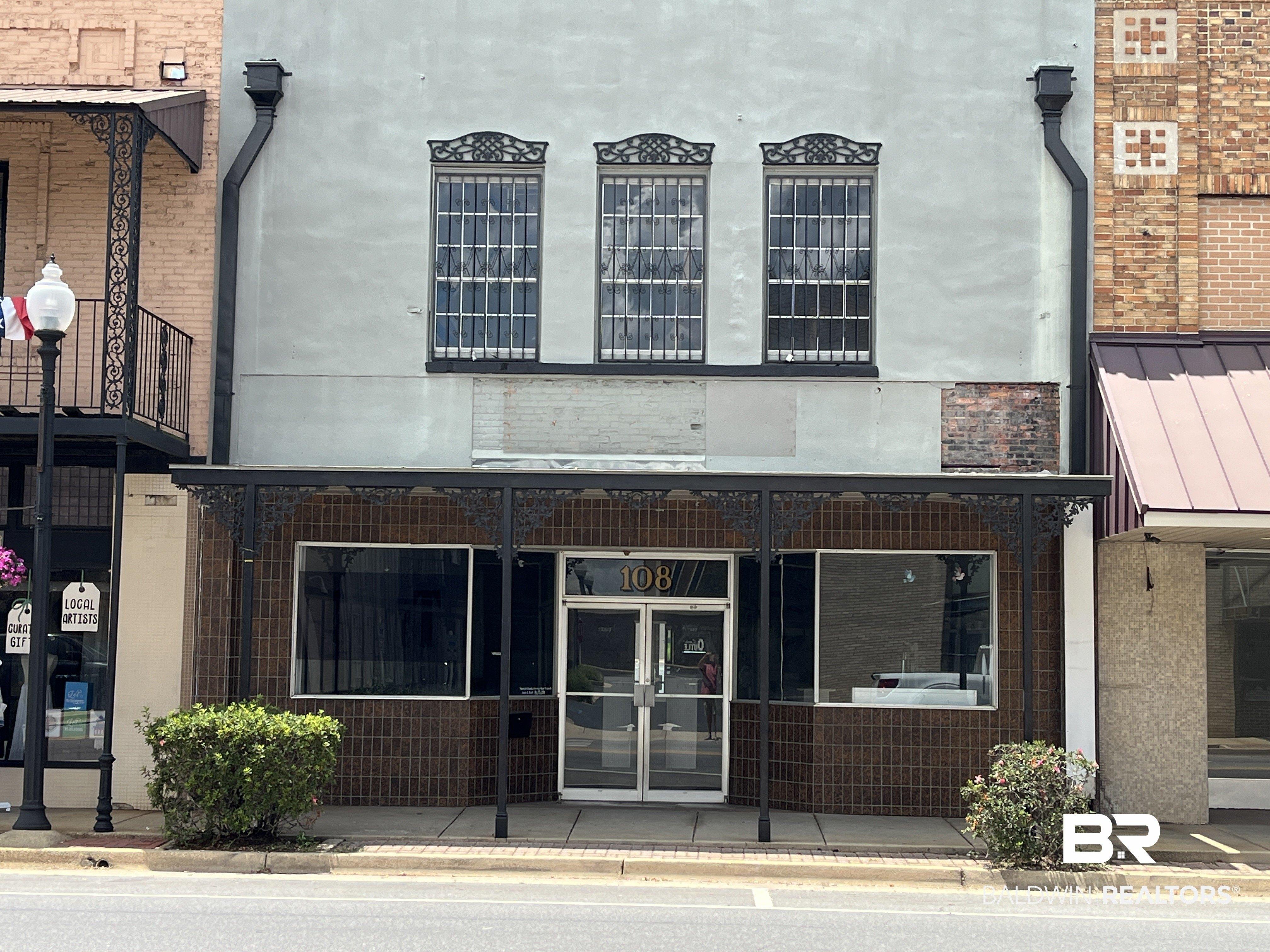 Property Image for 108 S Main St