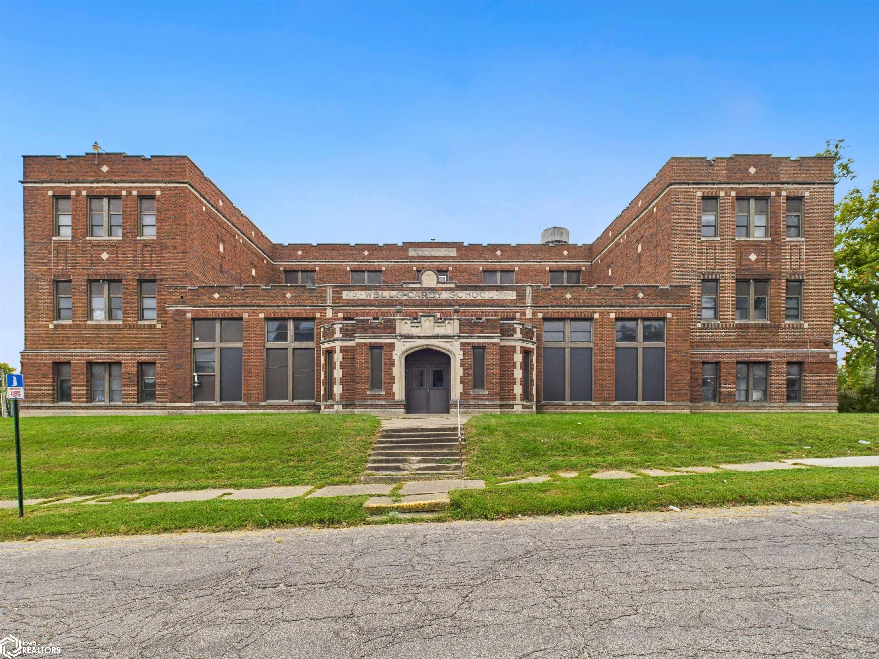 Property Image for 914 Timea Street