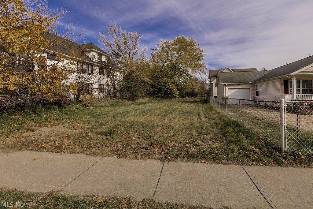 Property Image for 861 Lakeview Road