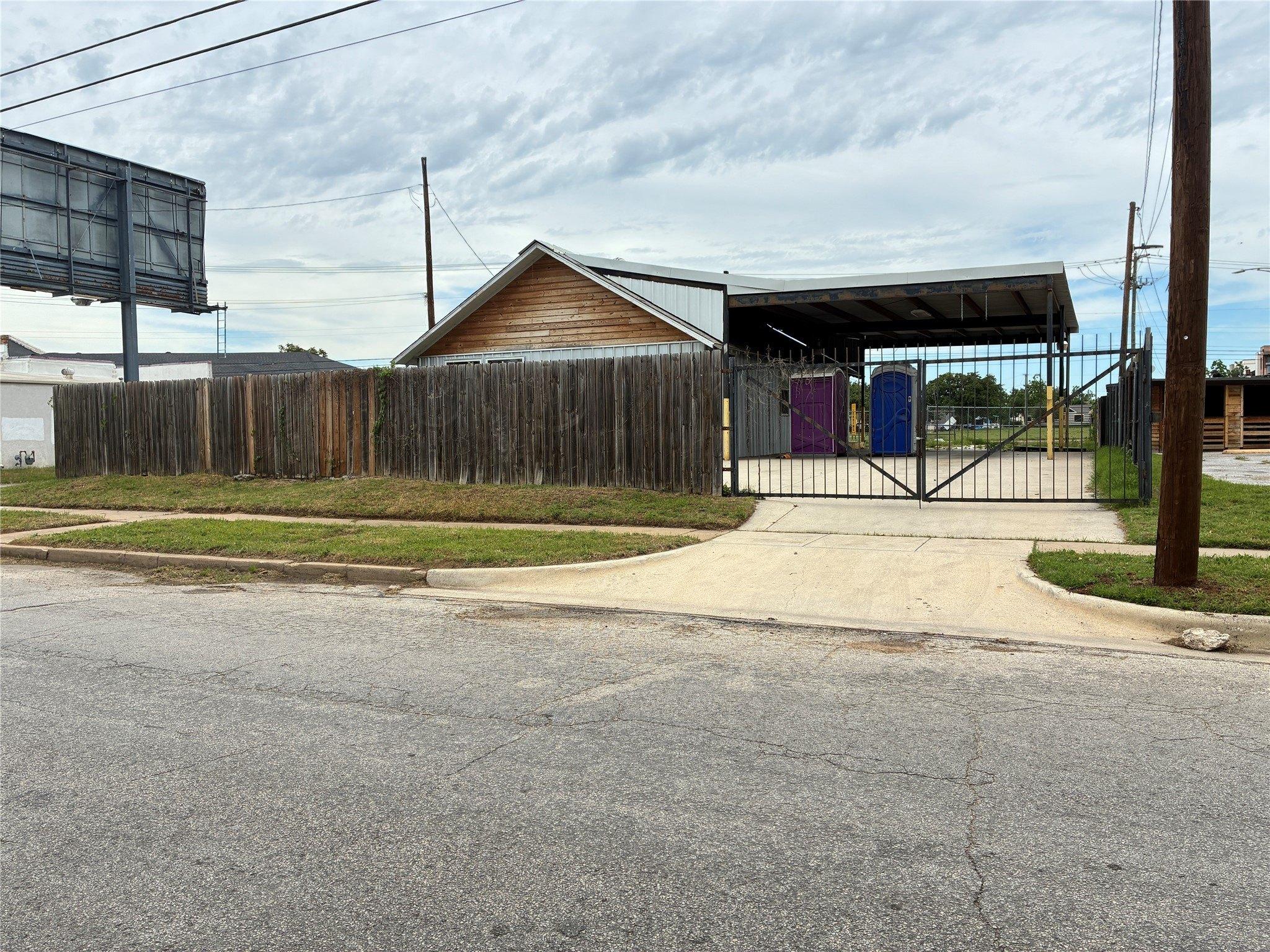 Property Image for 2800 E Belknap