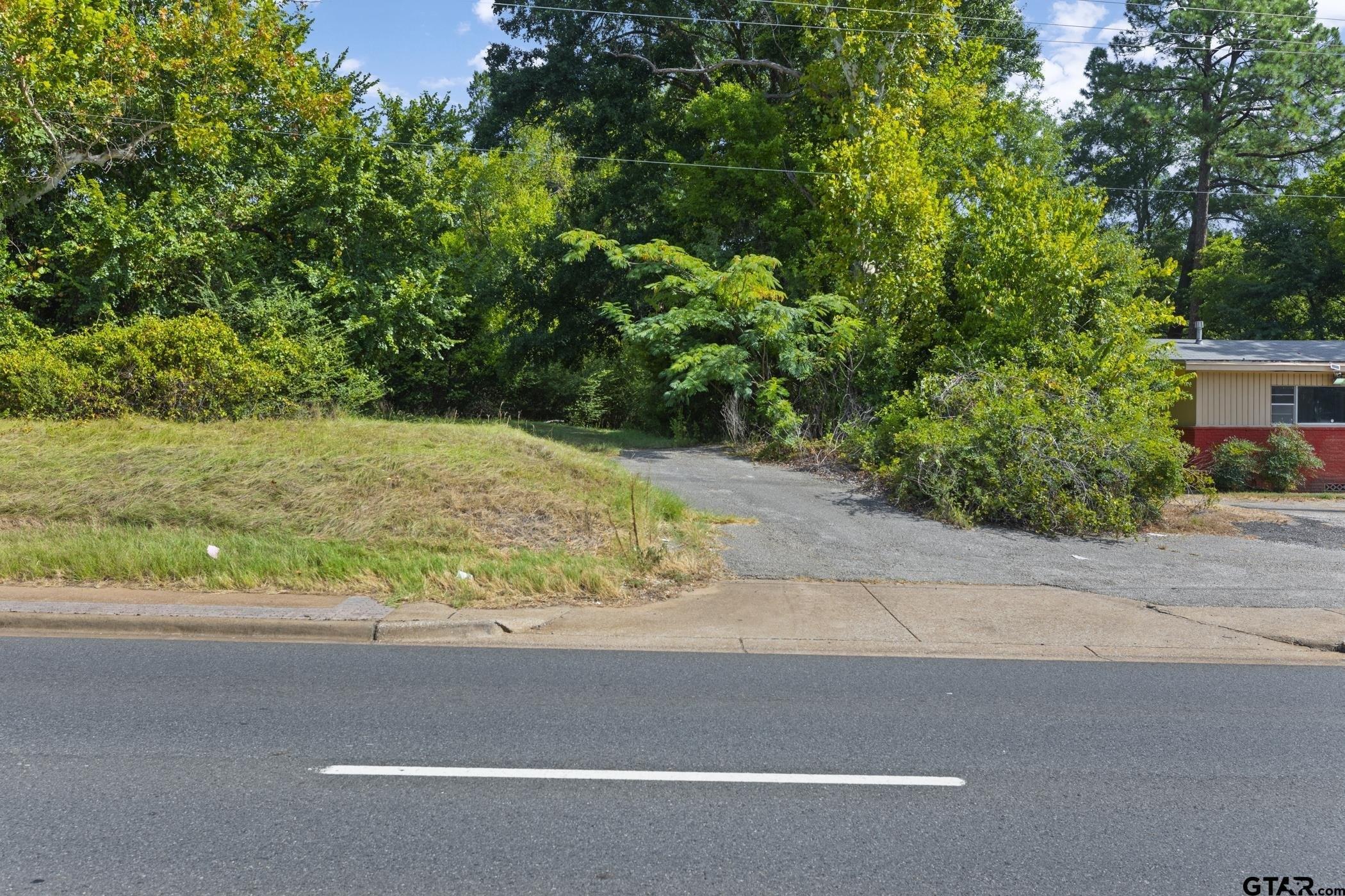 Property Image for 5217 W Marshall Ave