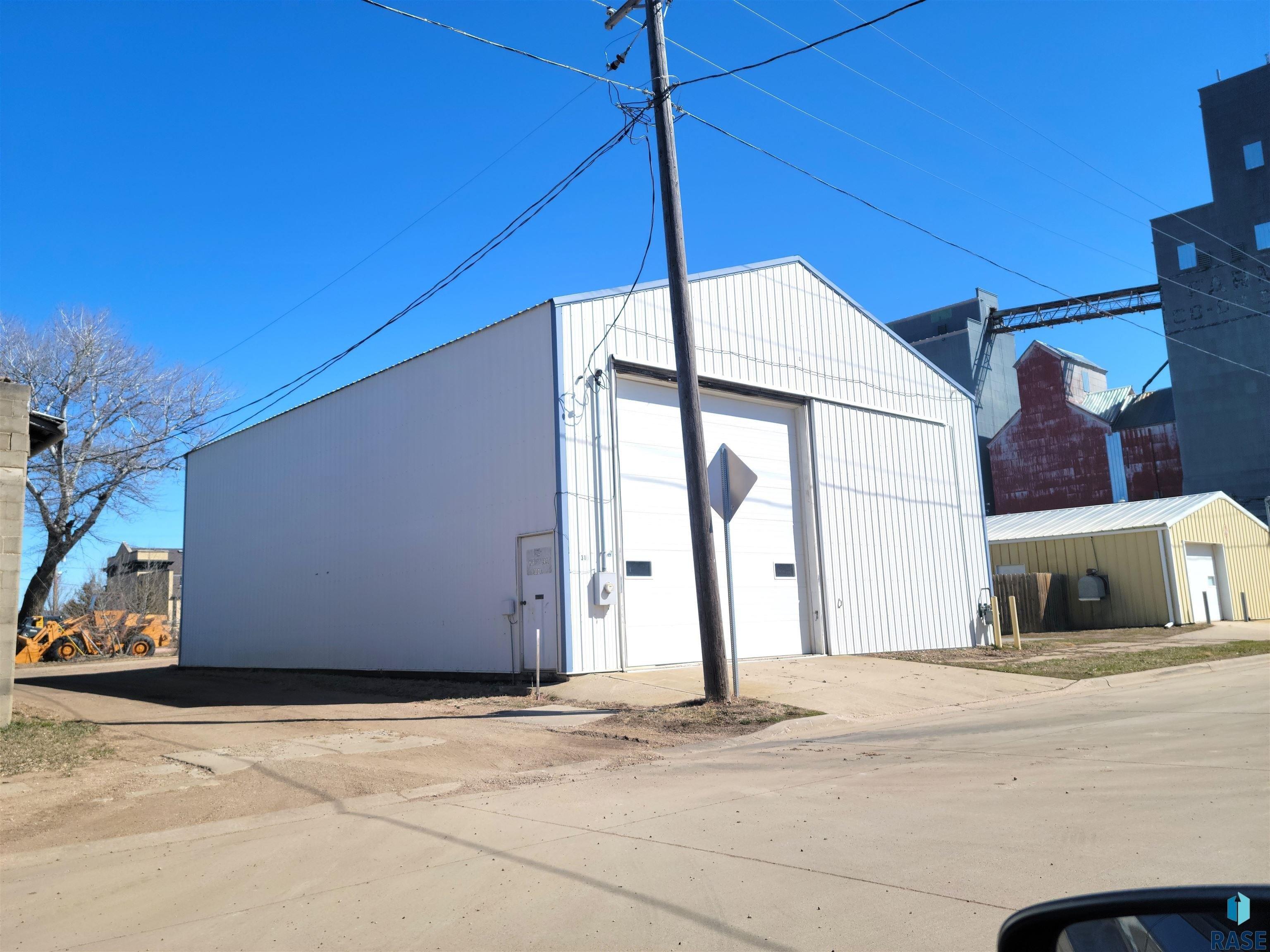 Property Image for 310 Main St