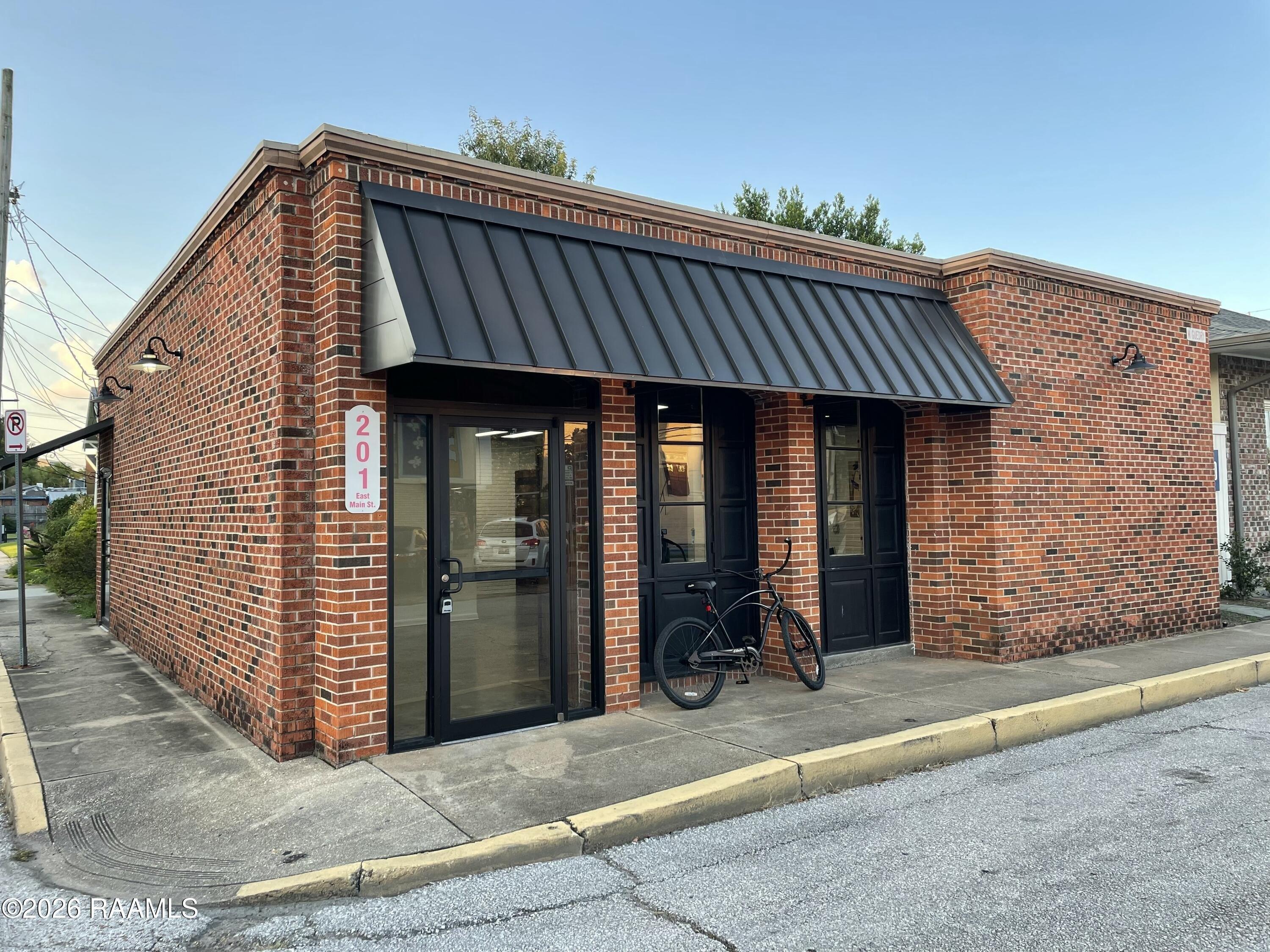Property Image for 201 E Main Street