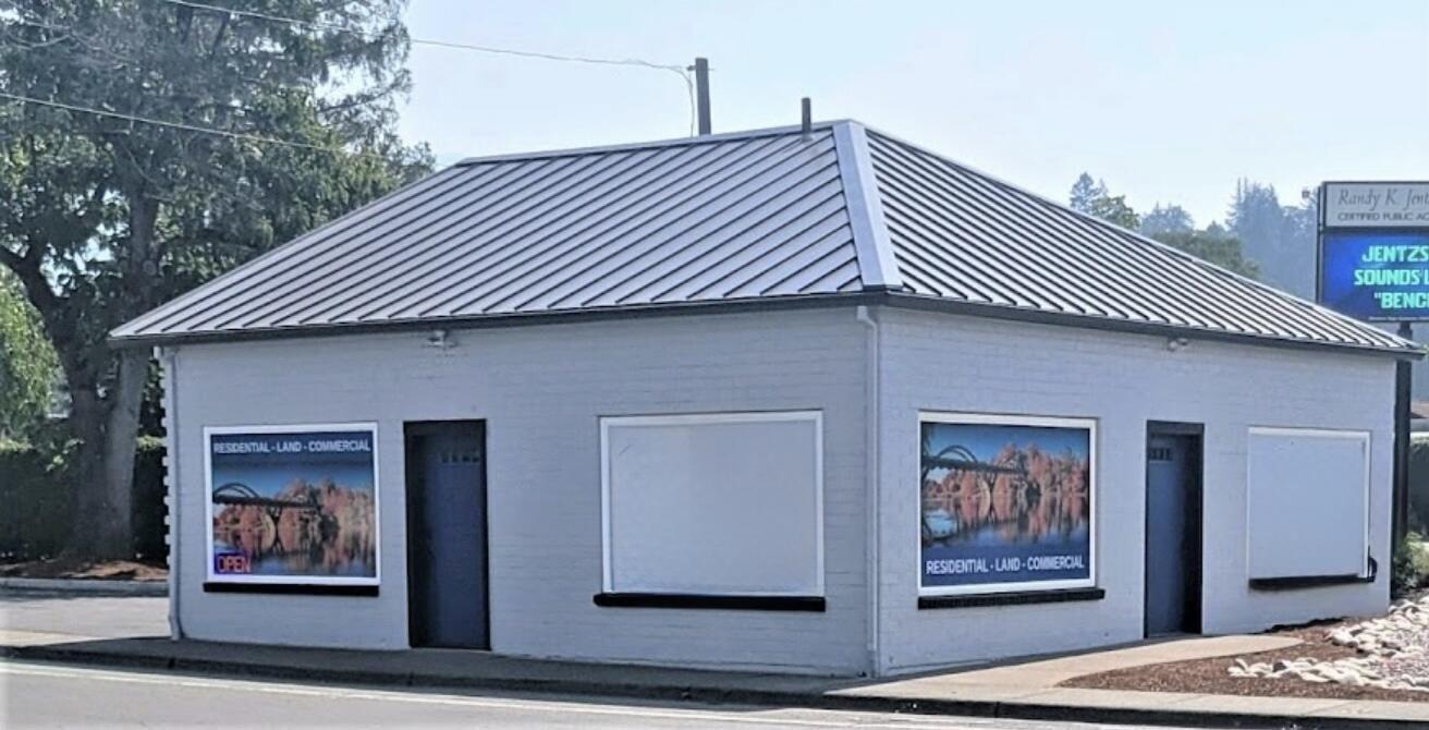 Property Image for 101 E Park Street