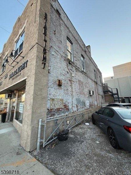 Property Image for 606 Bloomfield Ave