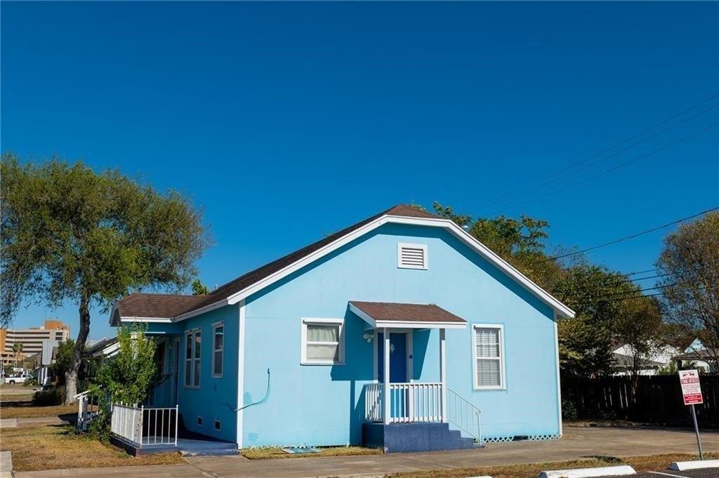 Property Image for 939 Ayers Street