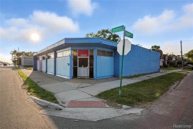 Property Image for 13200 Fenkell st Street