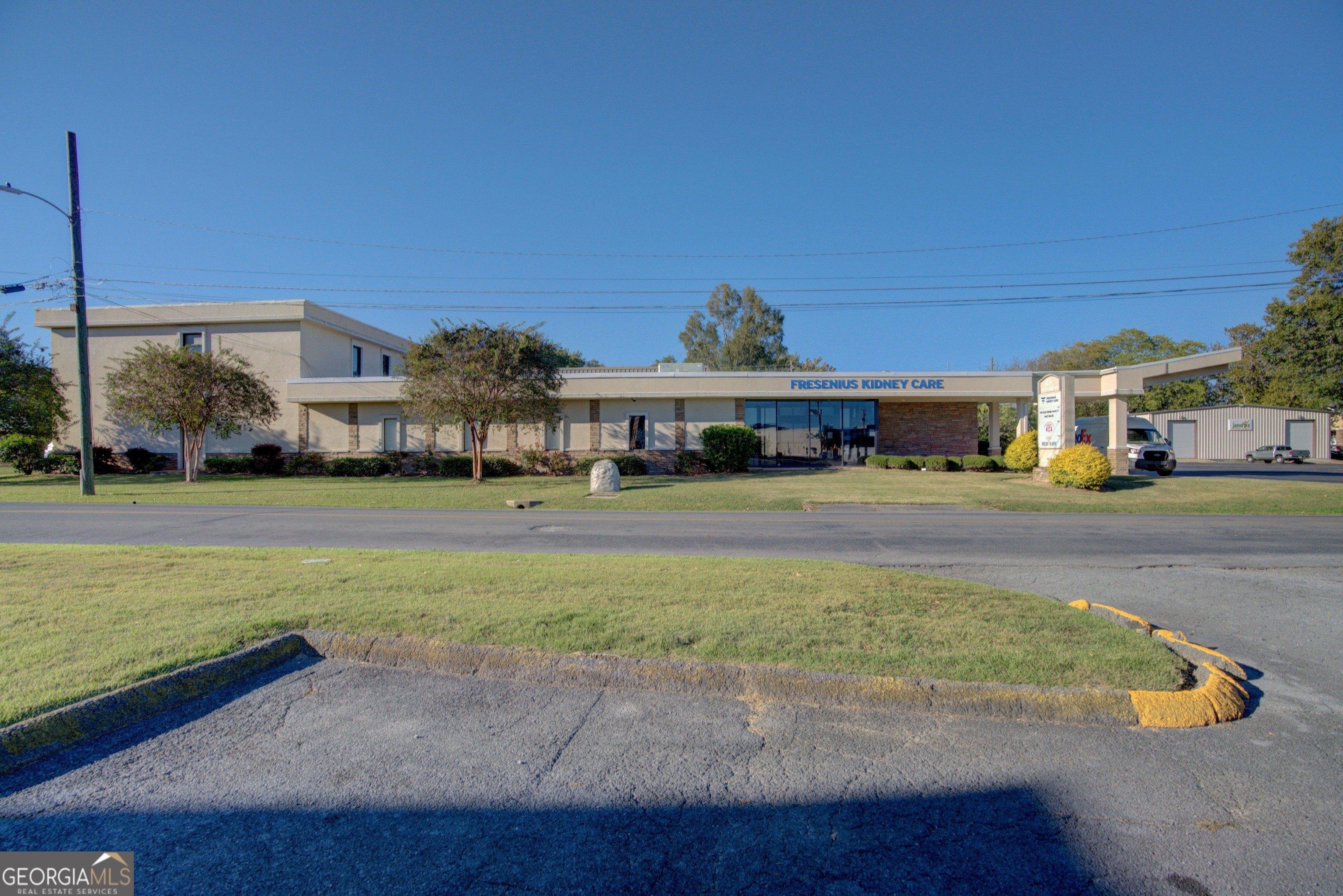 Property Image for 315 W 10th Street