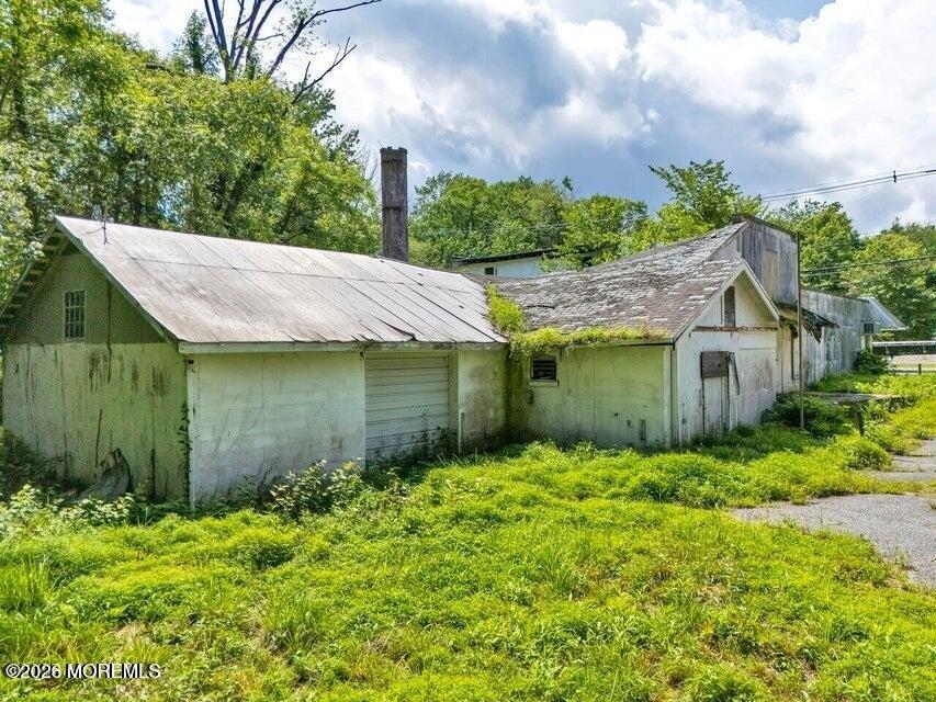 Property Image for 465 Lakewood Farmingdale Road