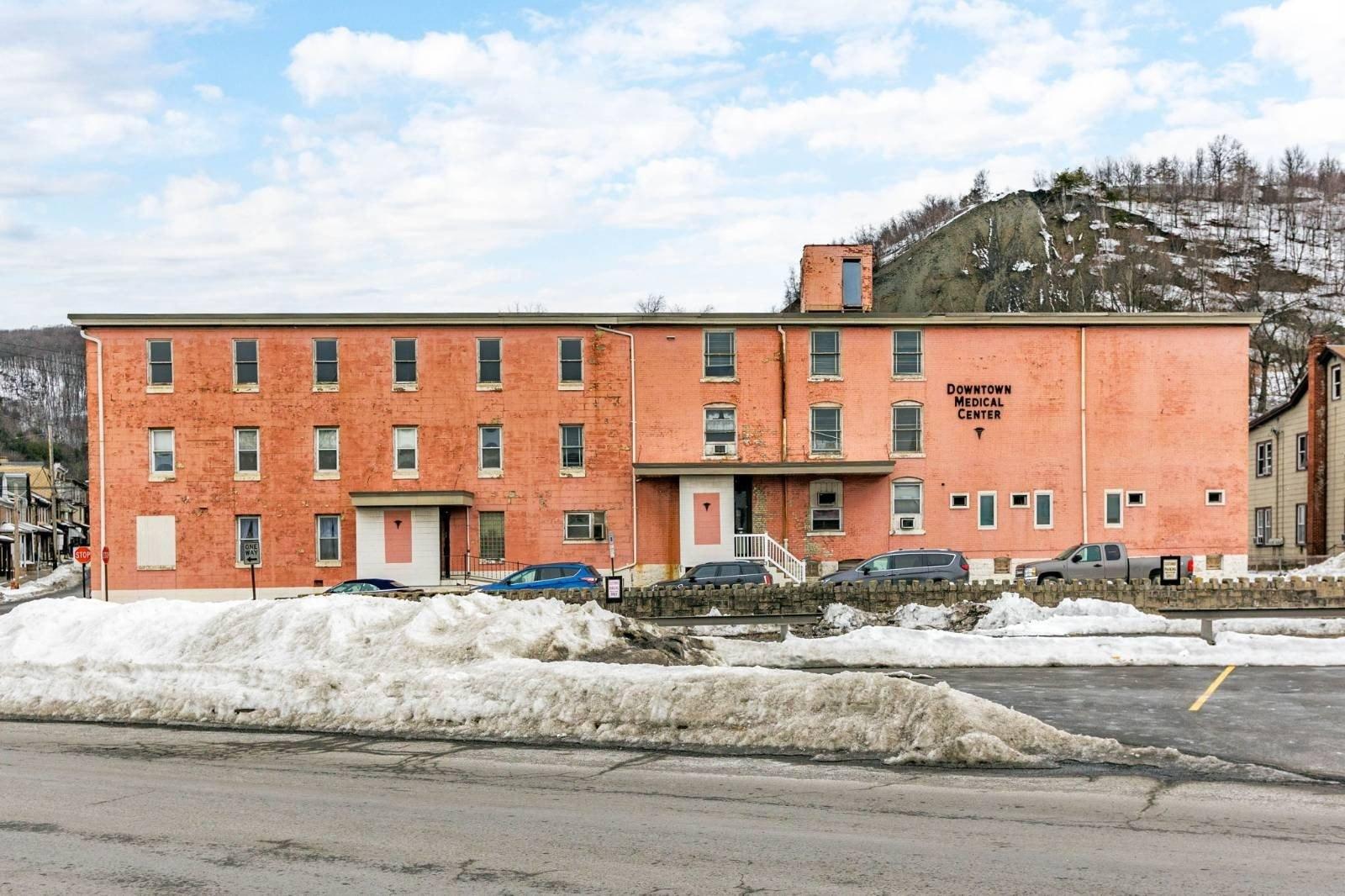 Property Image for 235 W Commerce St