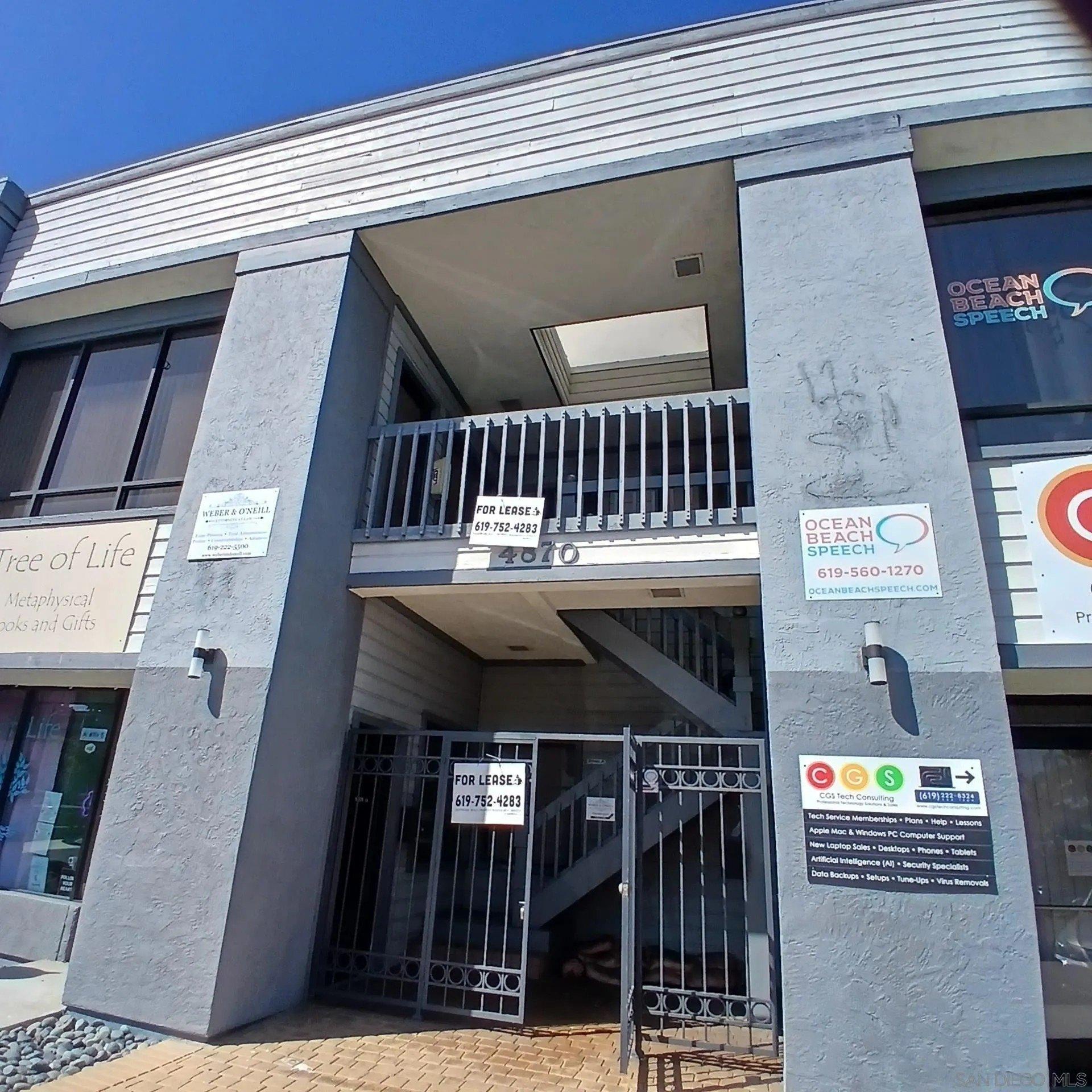 Property Image for 4870 Santa Monica