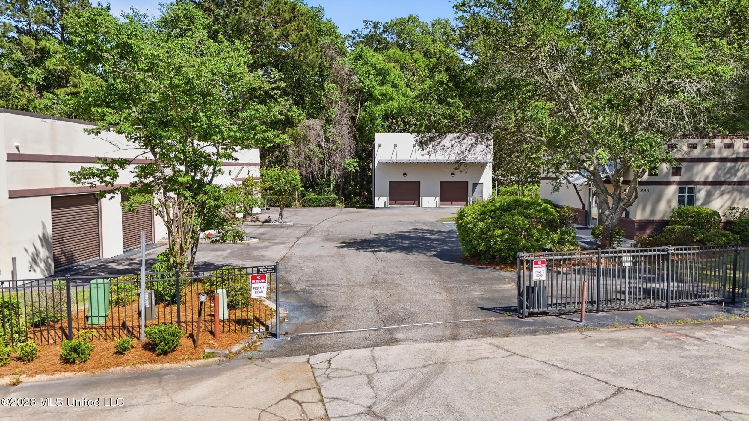 Property Image for 995 N Halstead Road