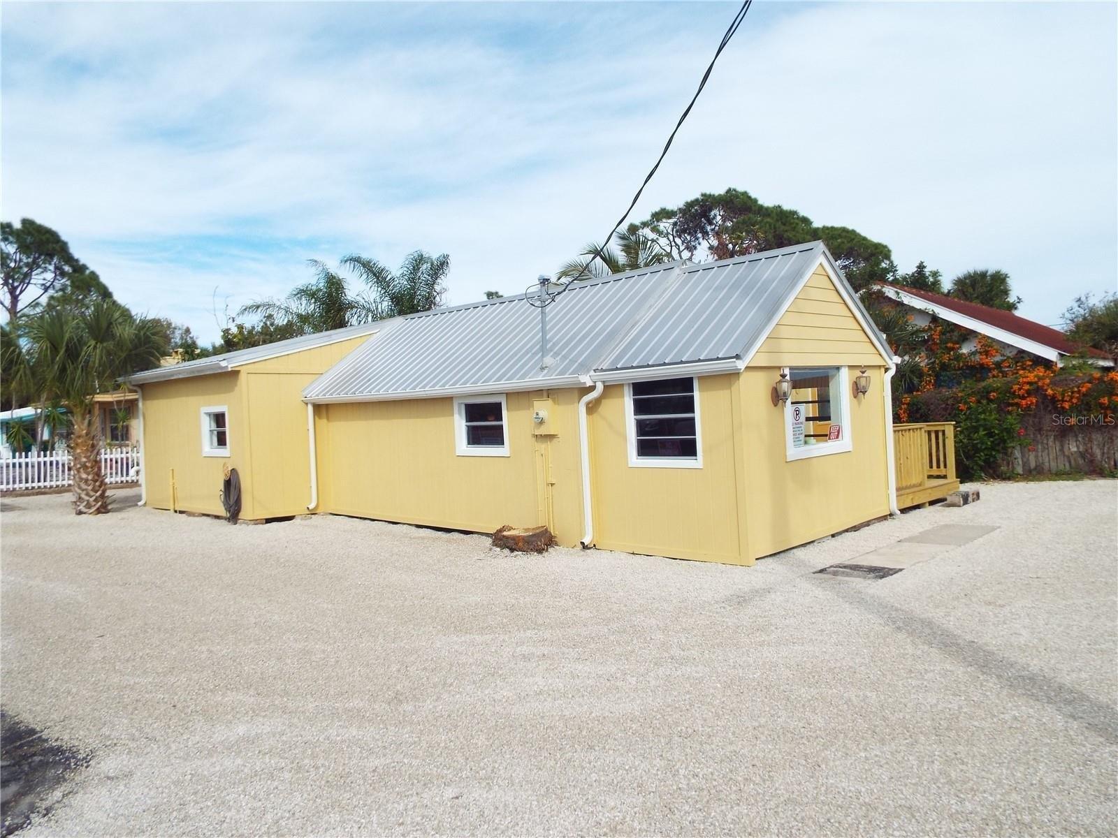 Property Image for 150 E Bay Heights Road