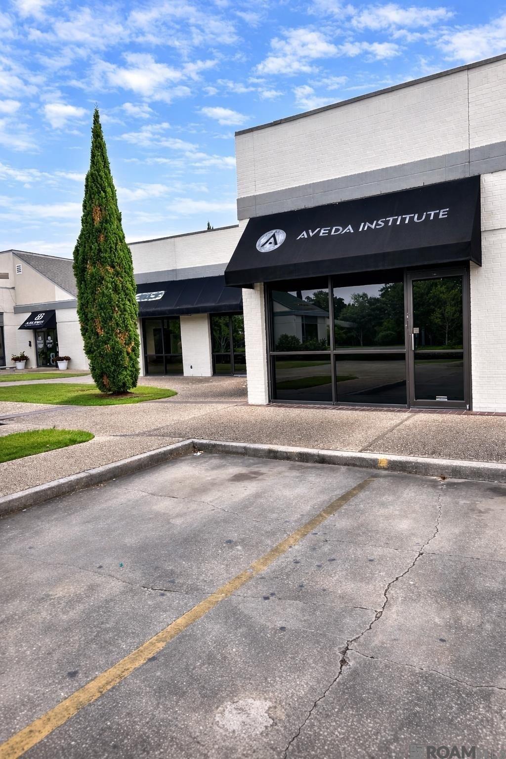 Property Image for 2834 S Sherwood Forest Blvd