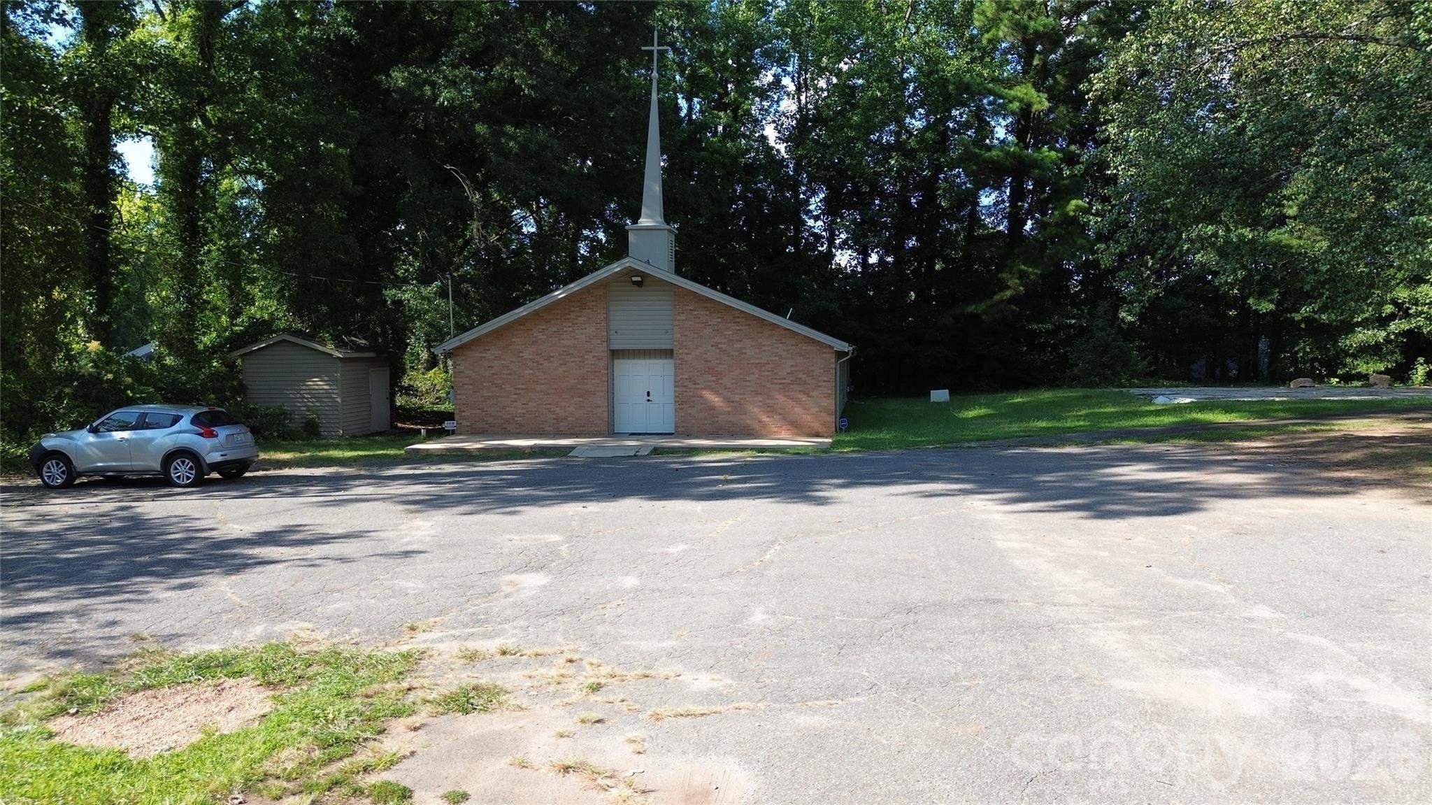 Property Image for 400 Tom Hunter Road