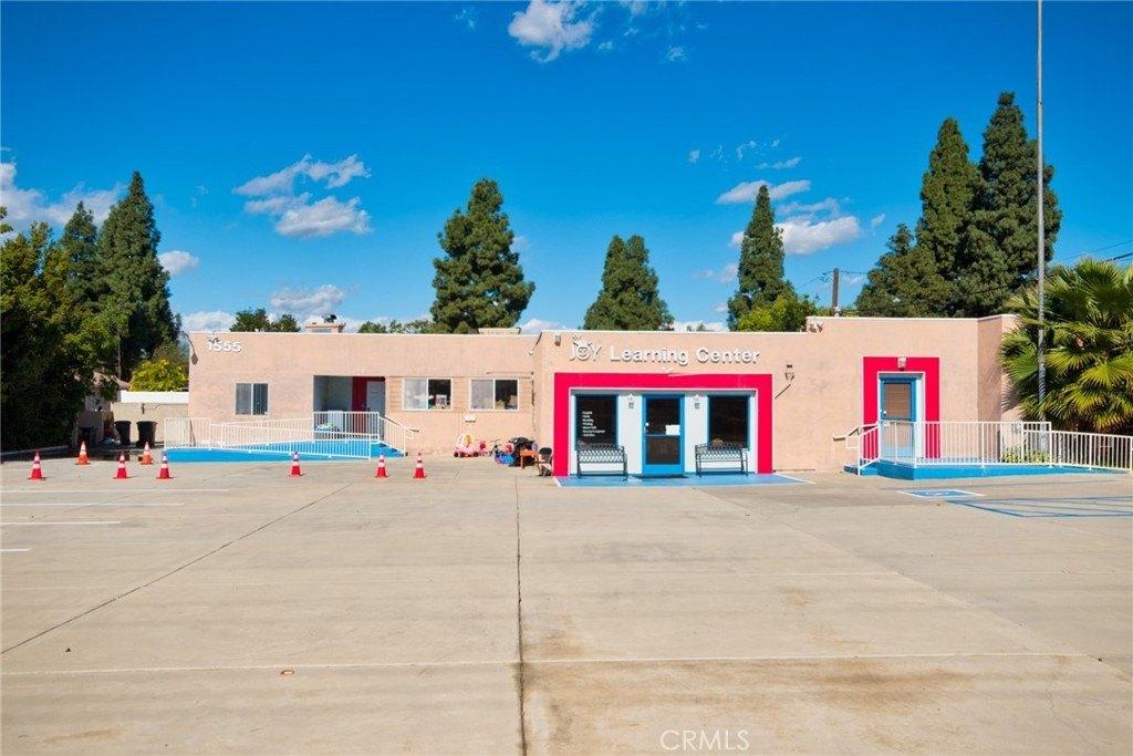 Property Image for 1555 W Commonwealth Avenue
