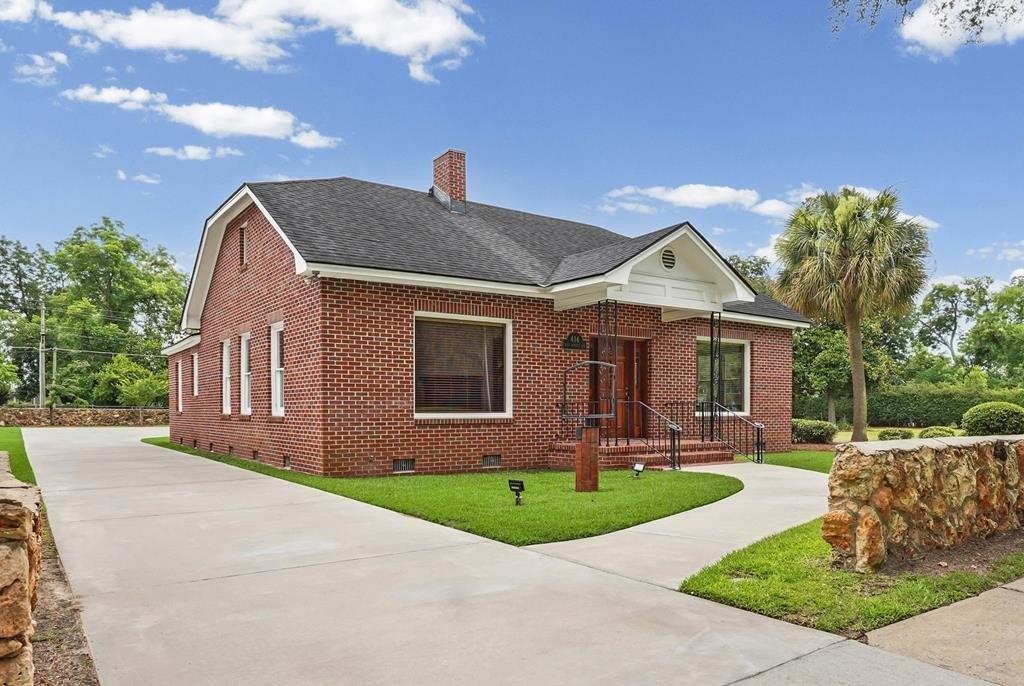 Property Image for 414 Society Avenue W