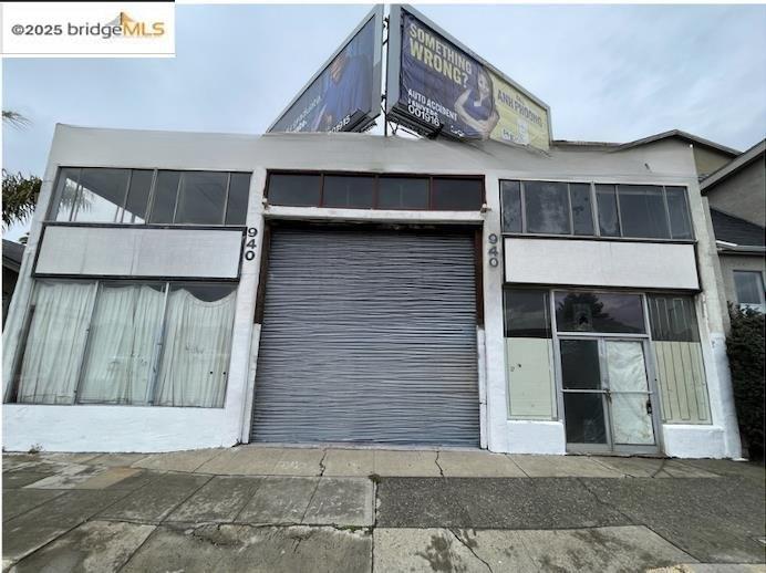 Property Image for 940 W Macarthur Blvd