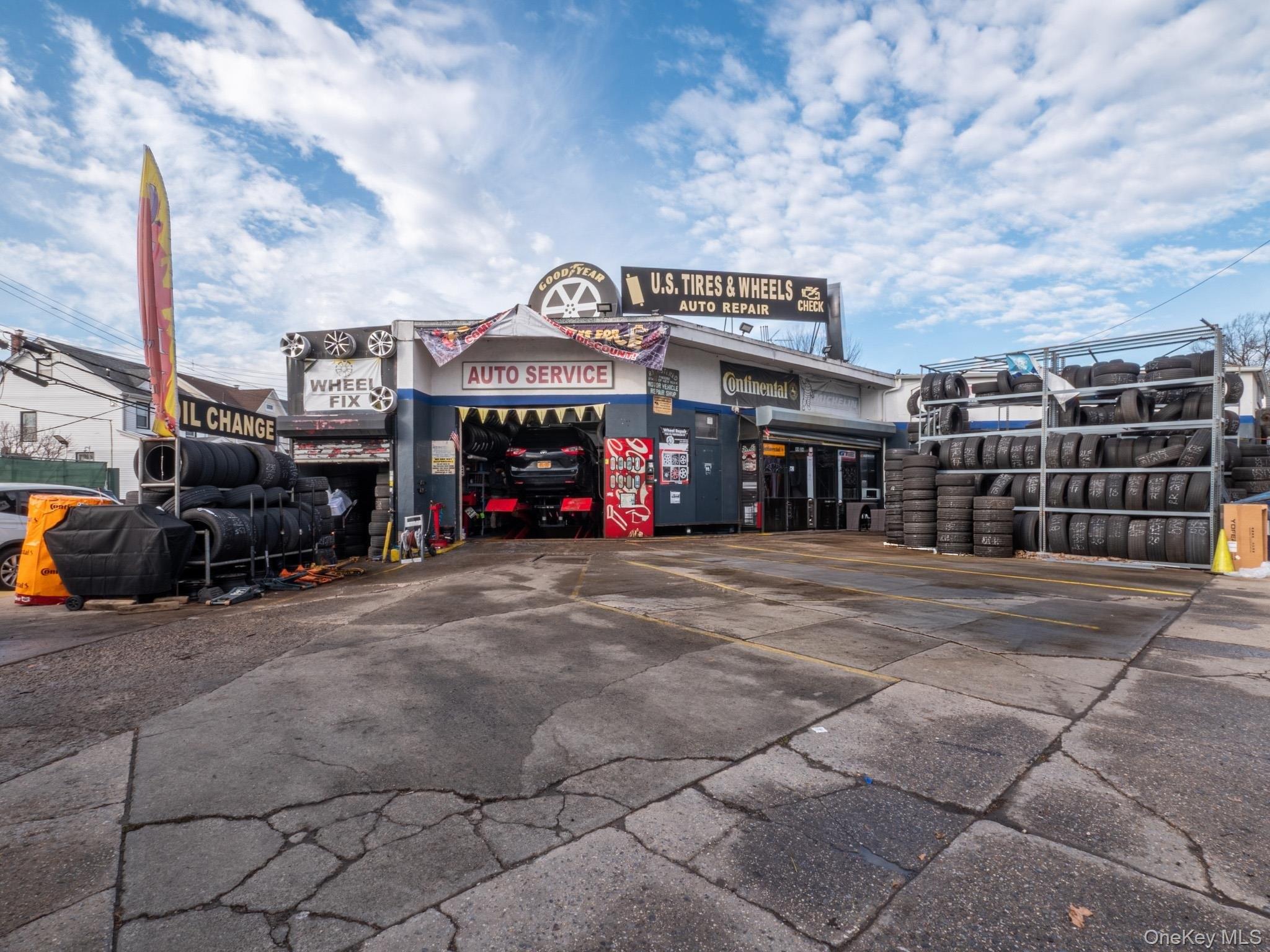 Property Image for 8924 Metropolitan Avenue
