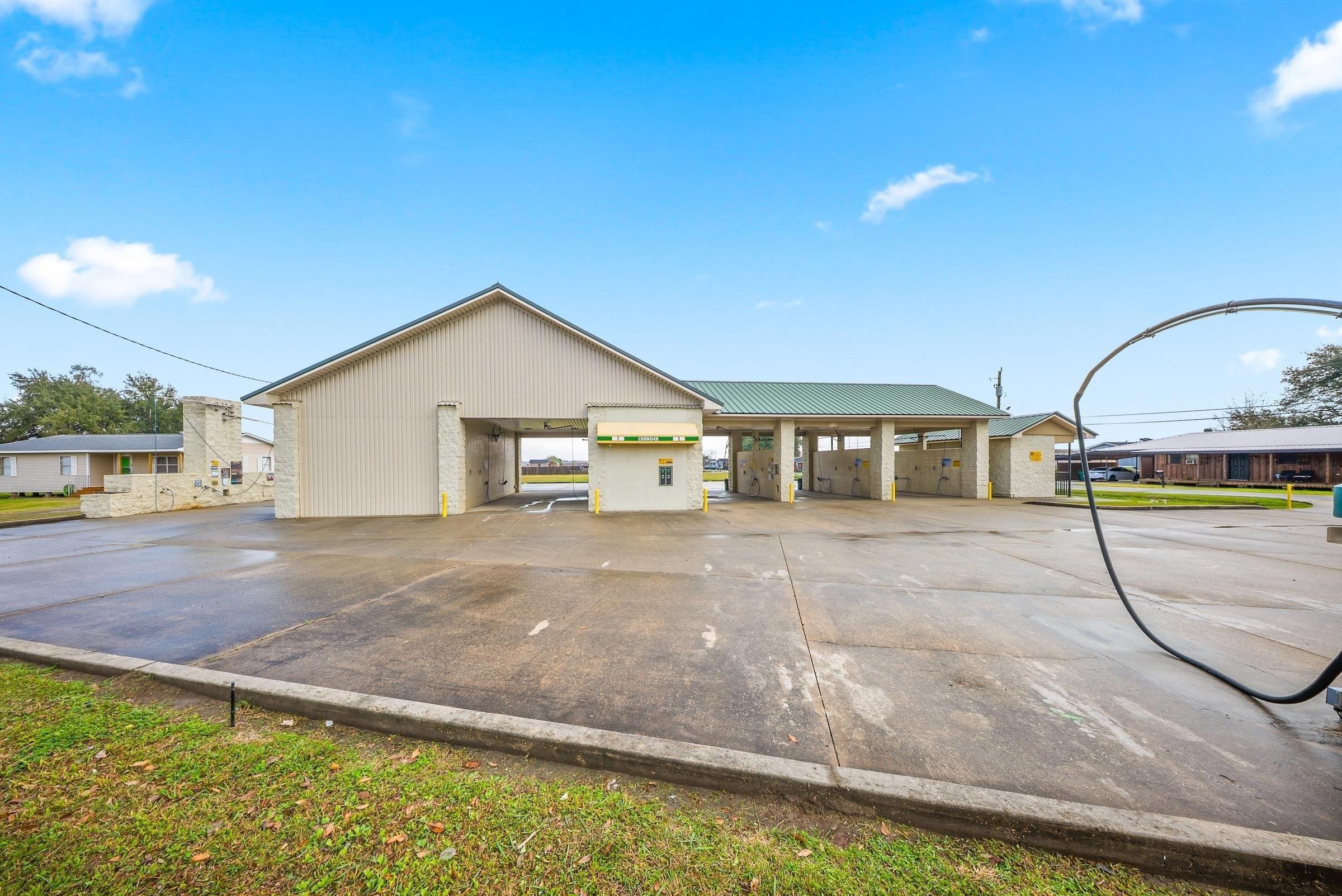 Property Image for 105 Myrtle Dr