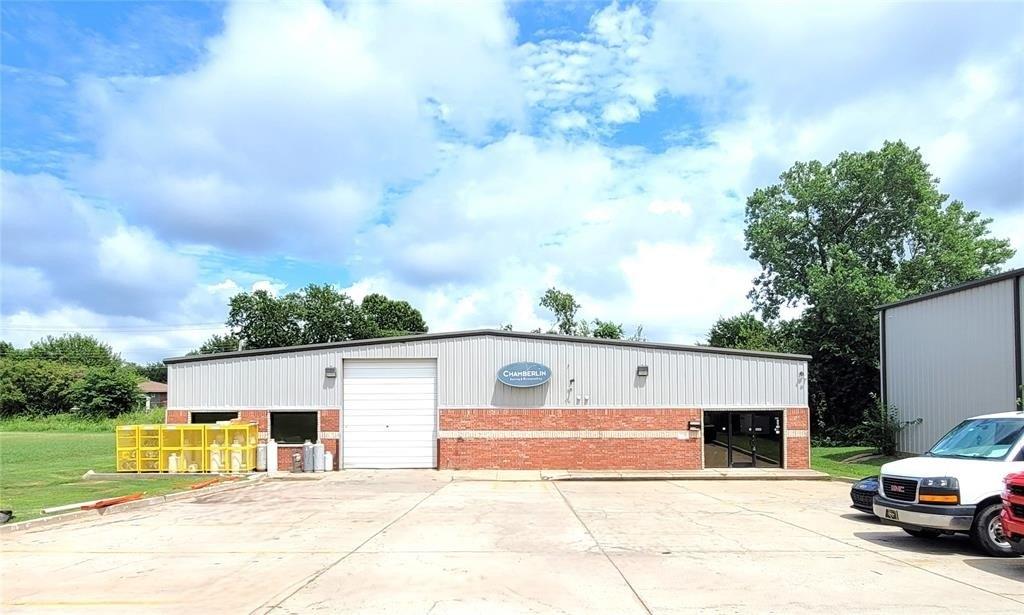 Property Image for 912 Messenger Lane