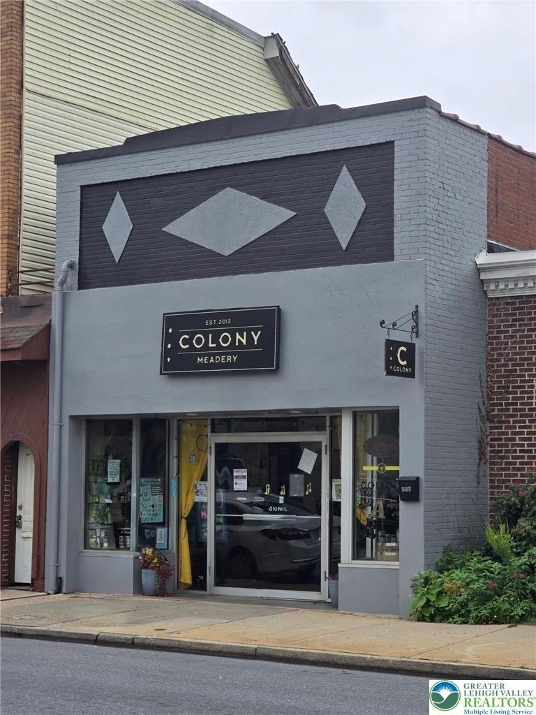 Property Image for 211 E 3rd Street