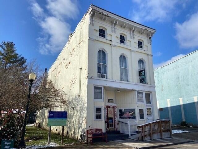 Property Image for 128 Main Street