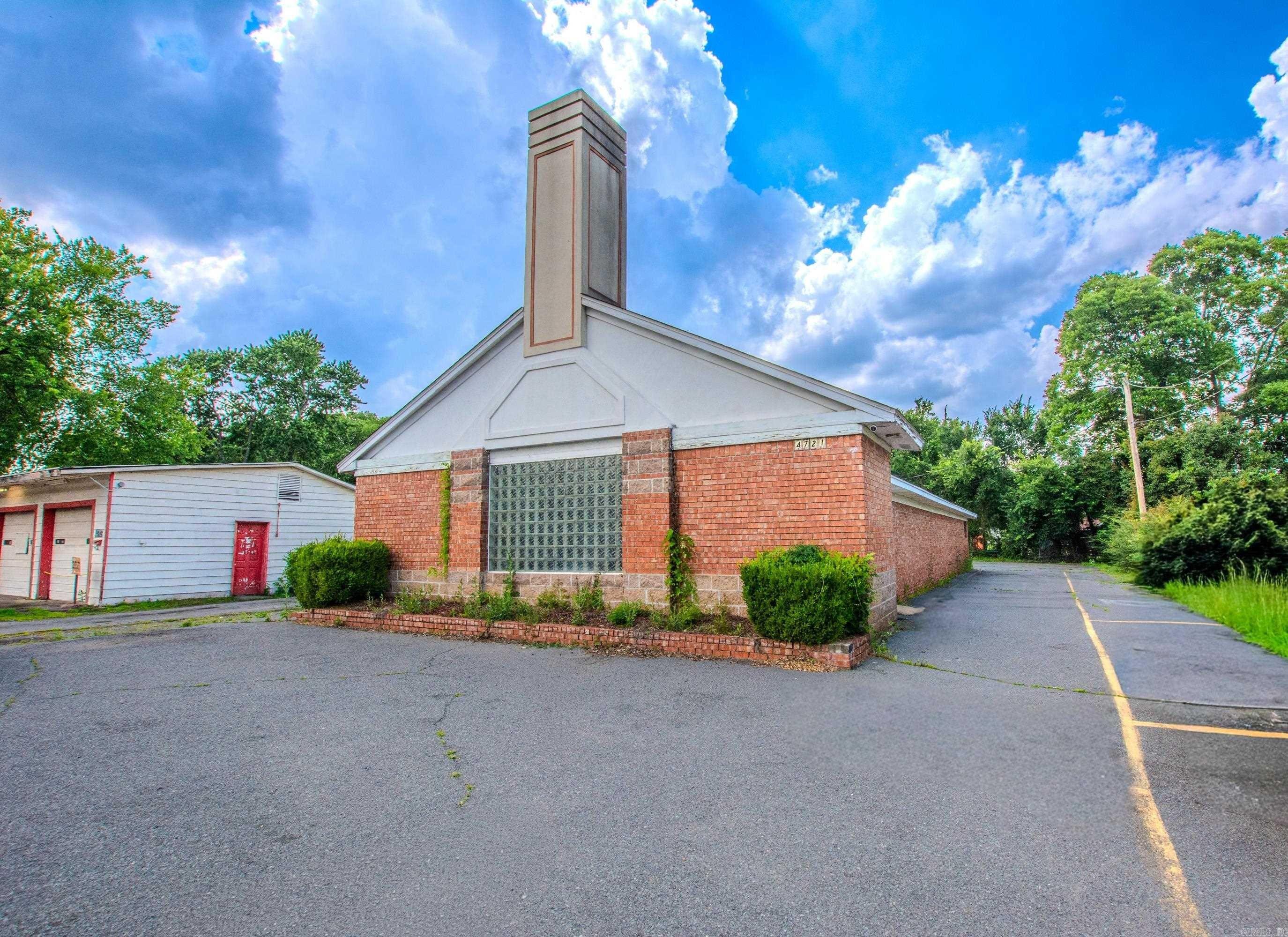 Property Image for 4721 E Broadway Street