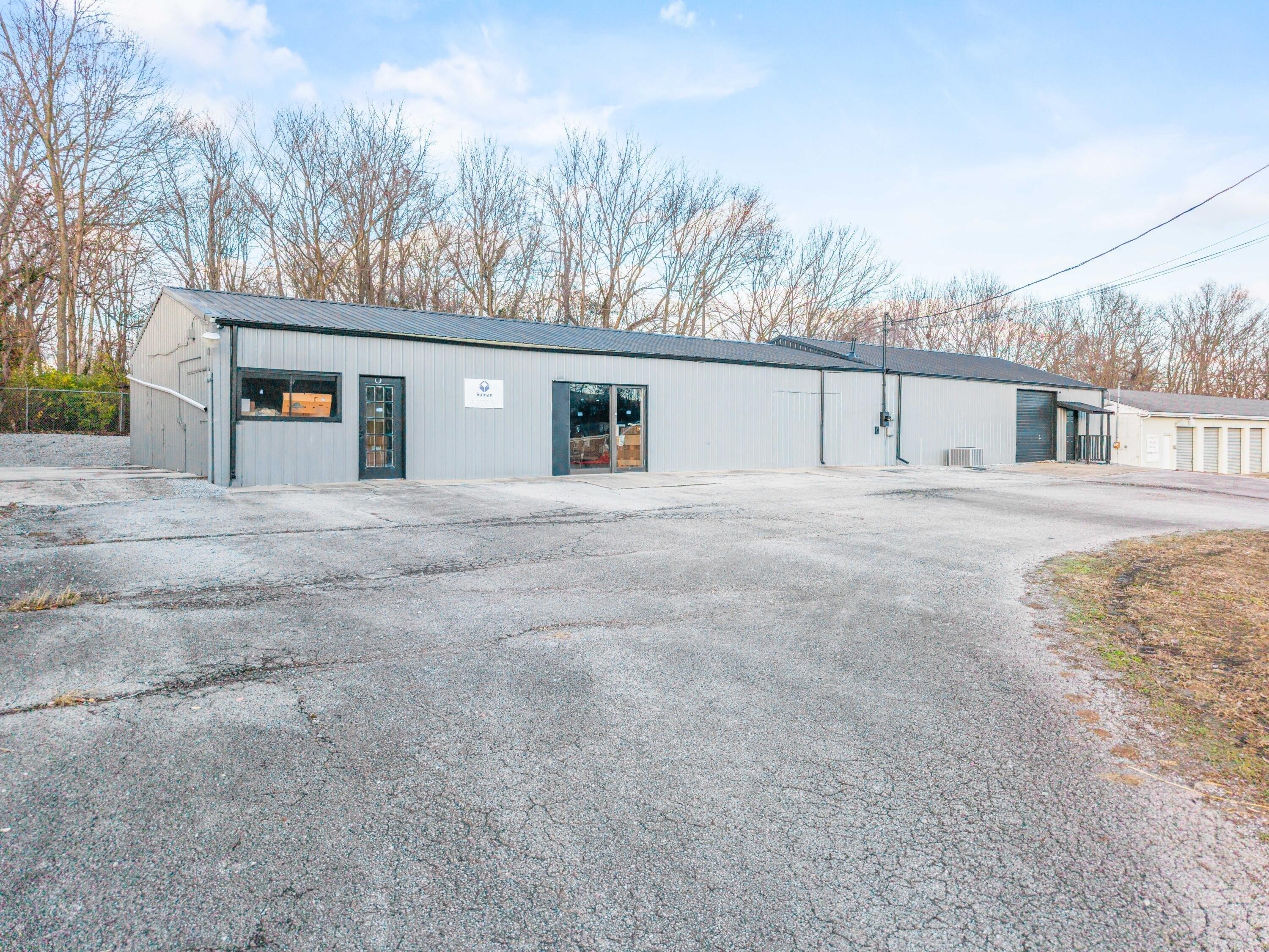 Property Image for 904 E Main Street