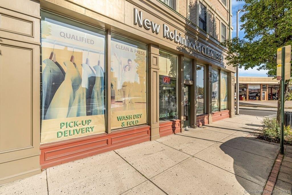 Property Image for 23 Lafayette Circle