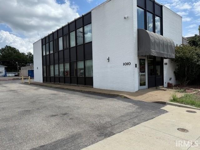 Property Image for 1010 S Weinbach Avenue