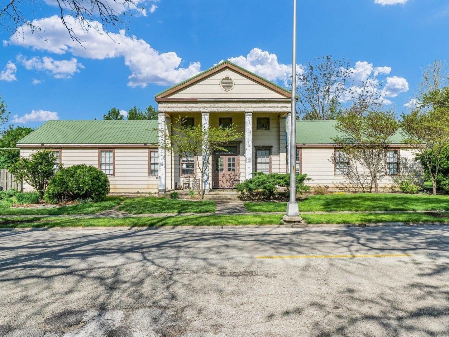 Property Image for 810 S CENTURY Boulevard