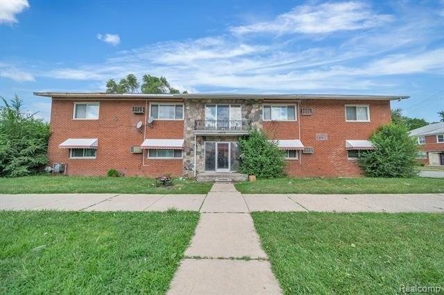 Property Image for 20810 W Chicago Street