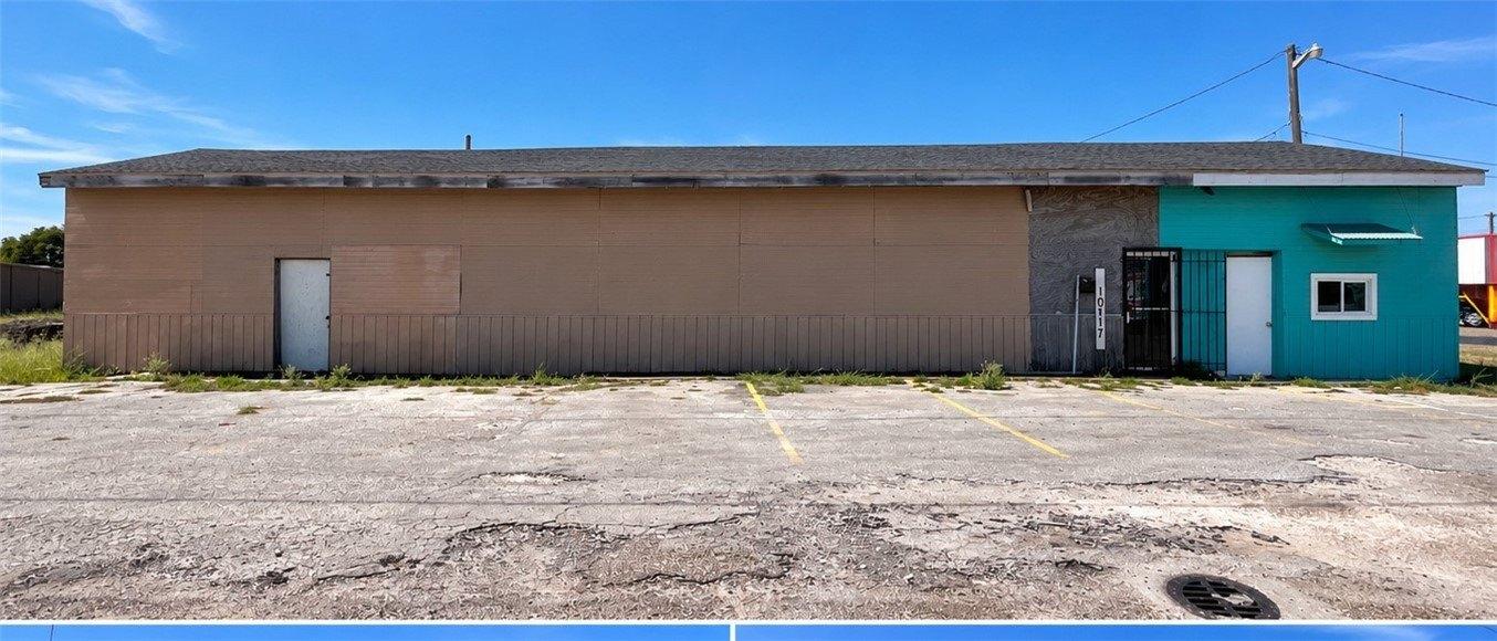 Property Image for 10717 Leopard Street