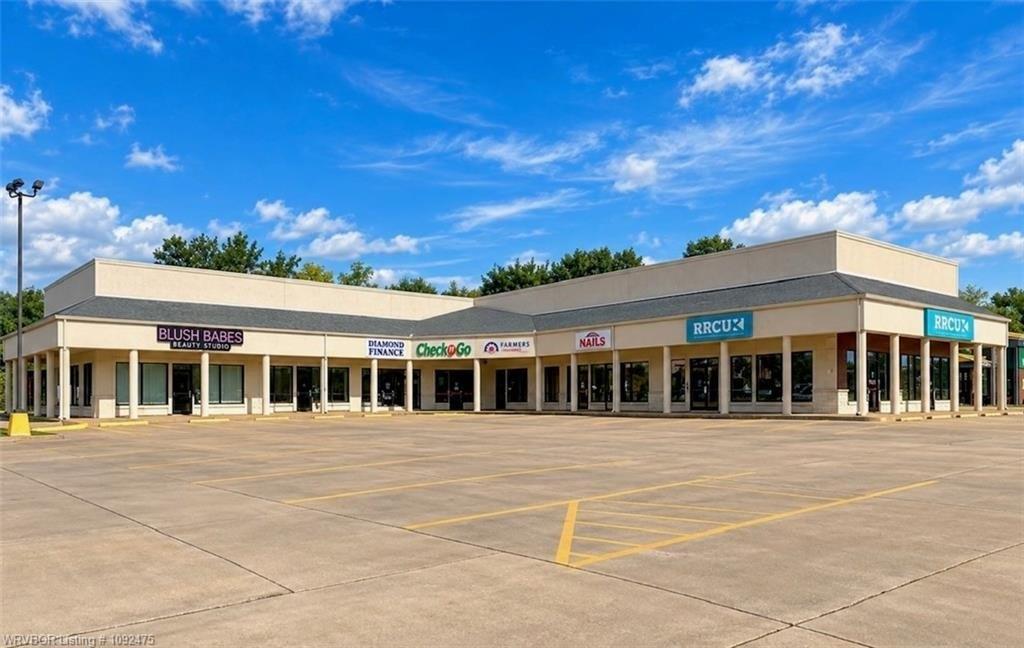 Property Image for 2208 Broadway ST