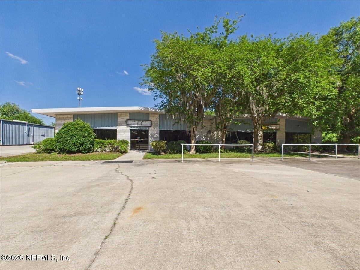 Property Image for 607 N PALM Avenue