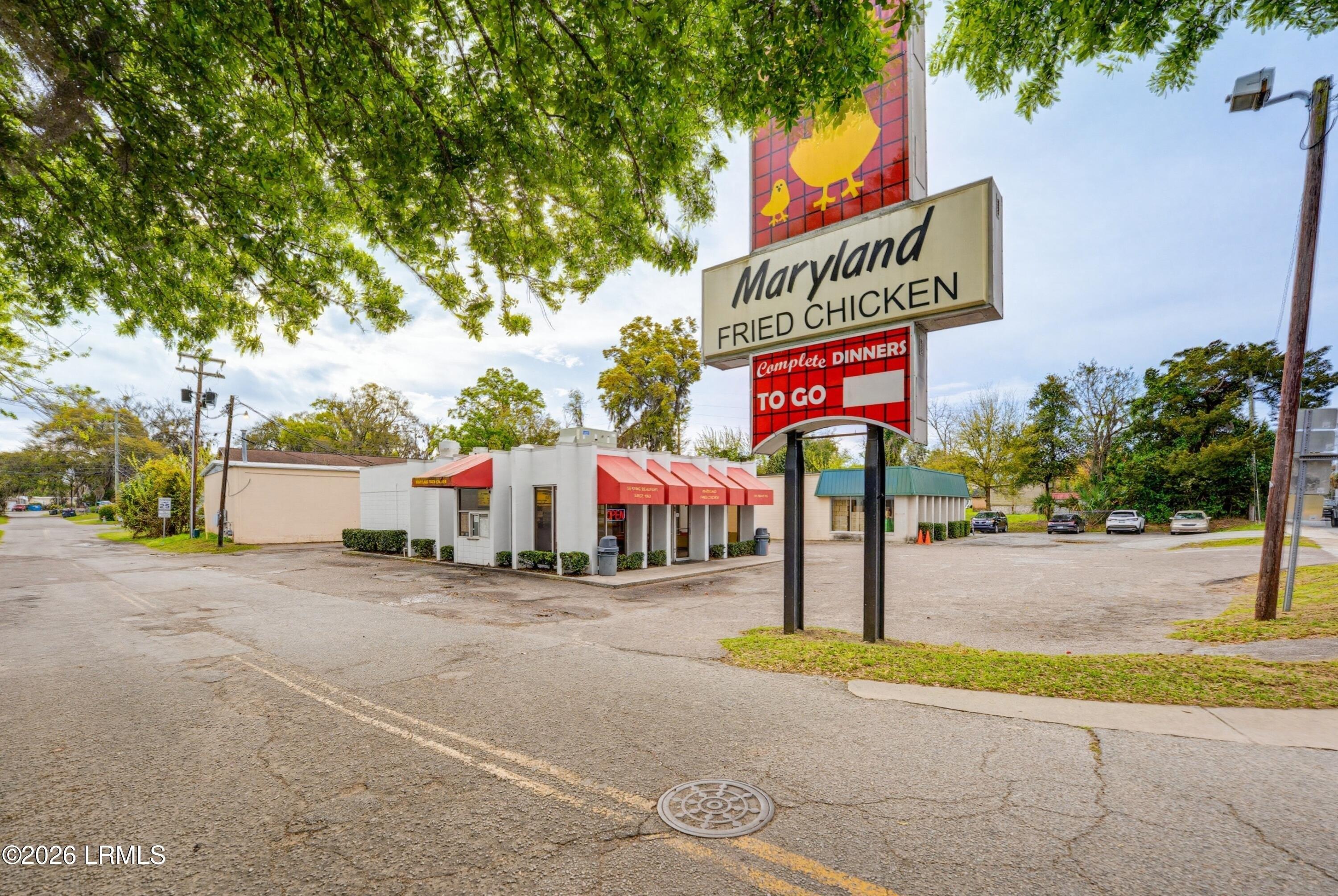 Property Image for 111 Ribaut Road