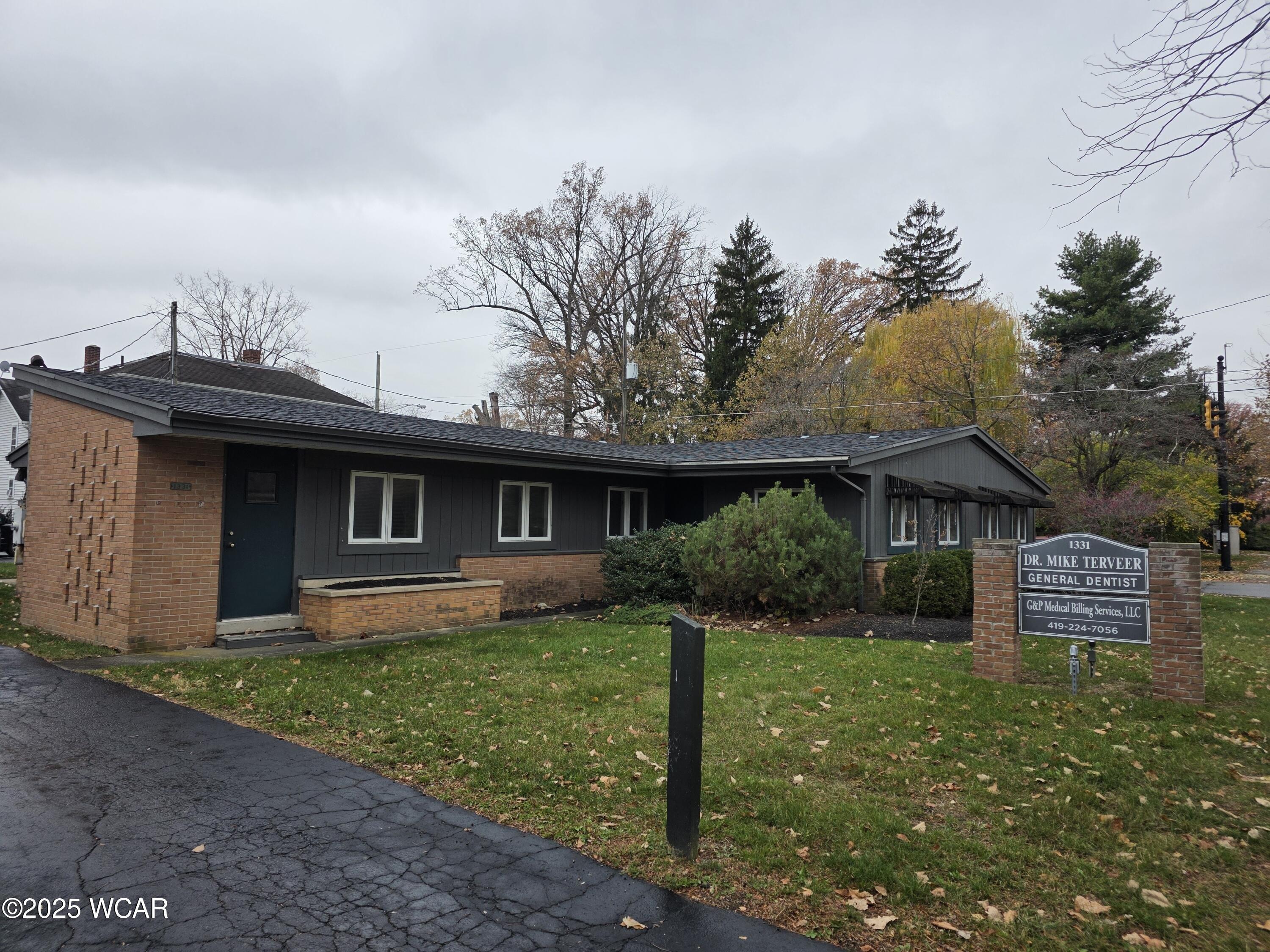 Property Image for 1331 W Market Street