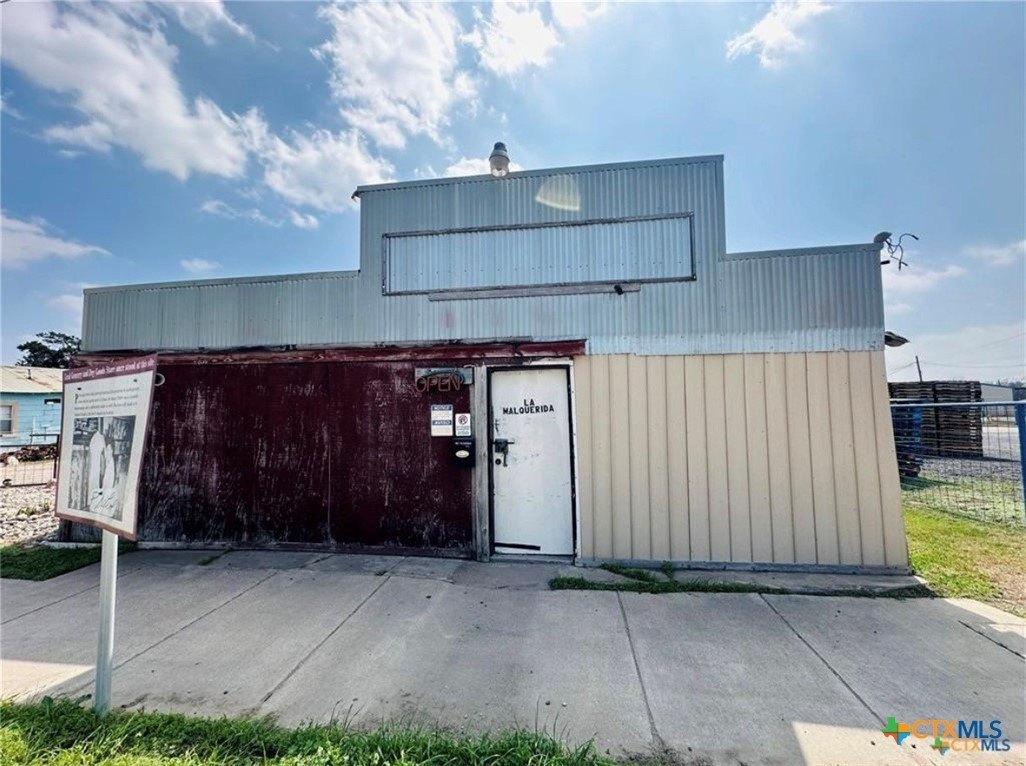 Property Image for 307 W Central Avenue
