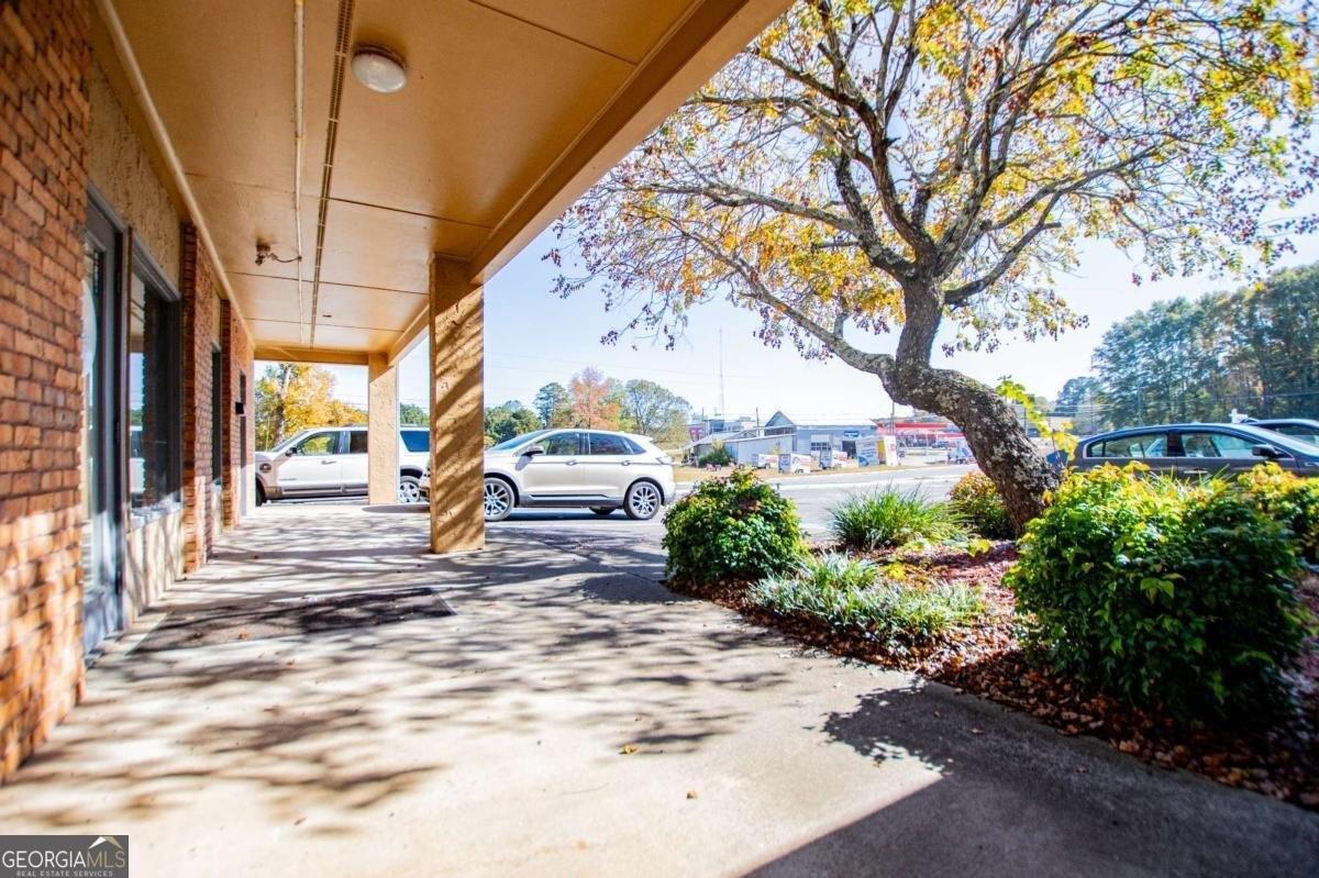 Property Image for 809 W Bankhead Highway